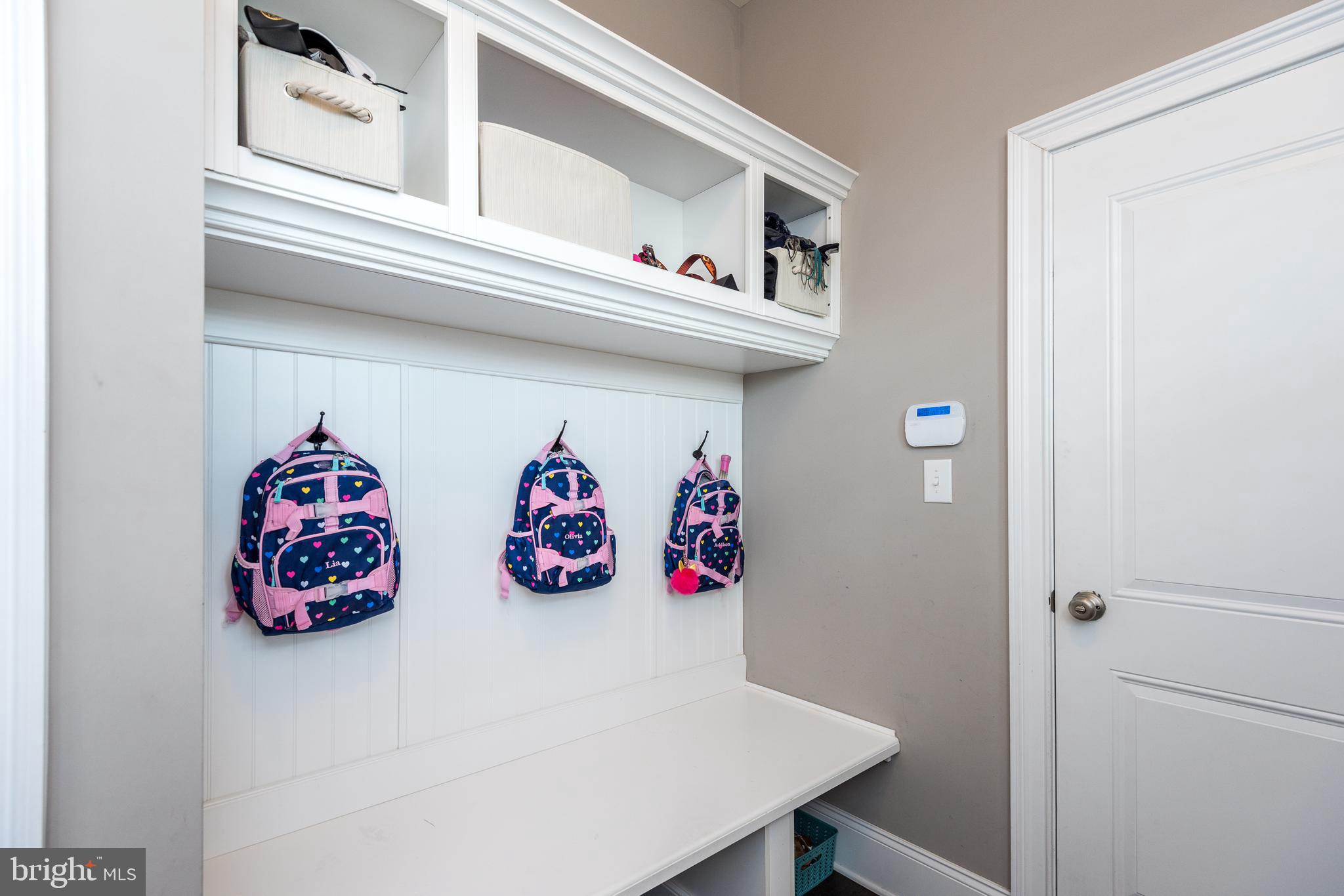 ESTATE AT MILL CREEK - Residential