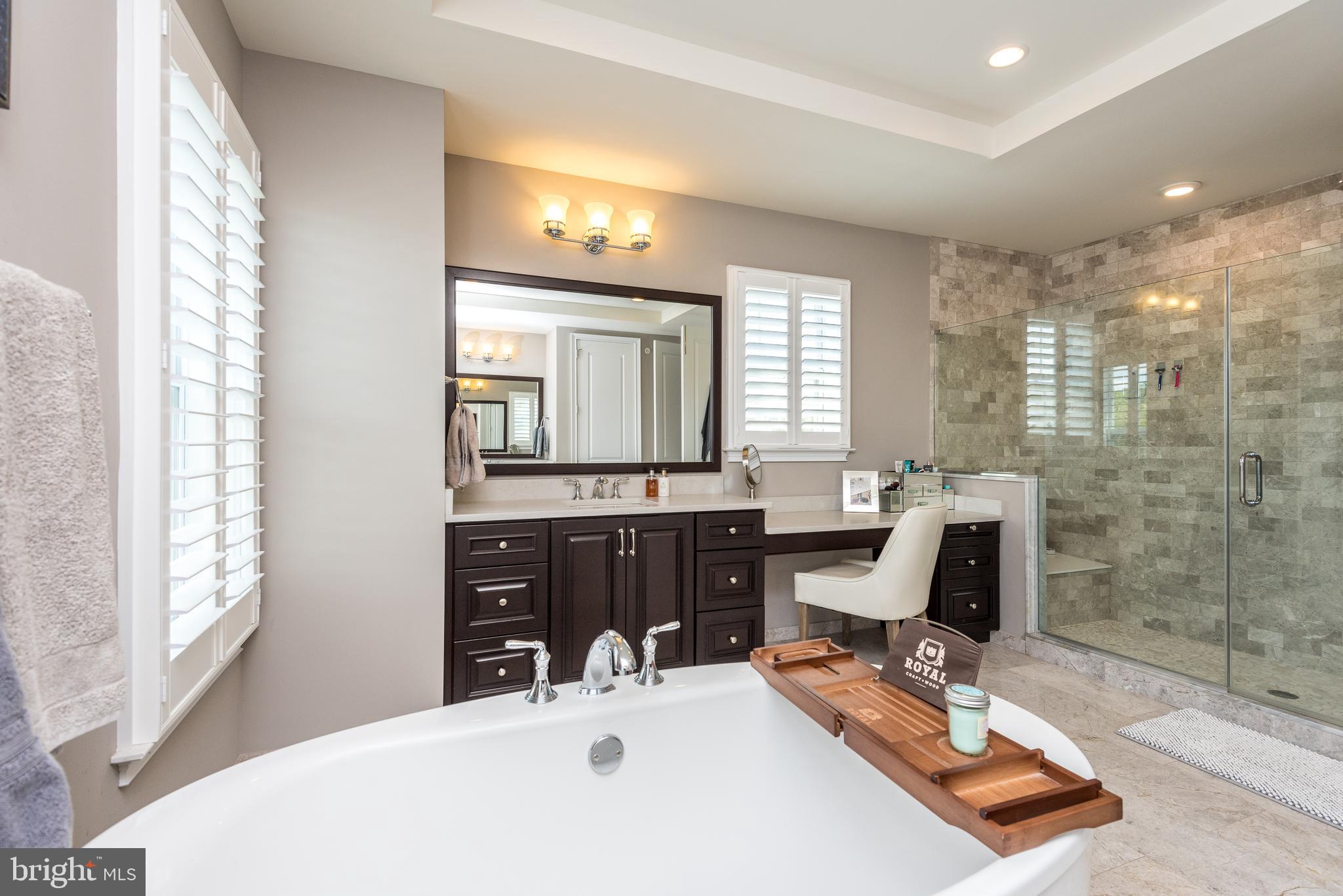 ESTATE AT MILL CREEK - Residential