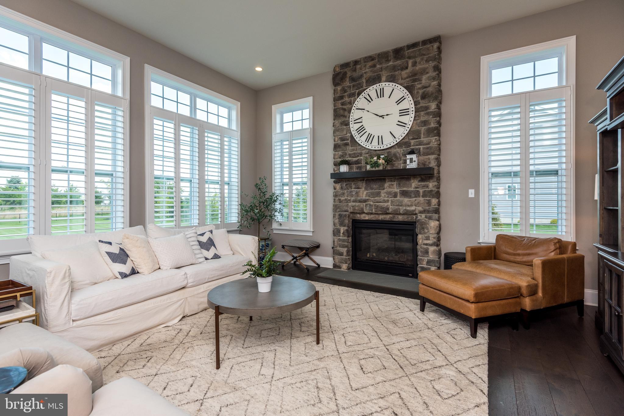 ESTATE AT MILL CREEK - Residential