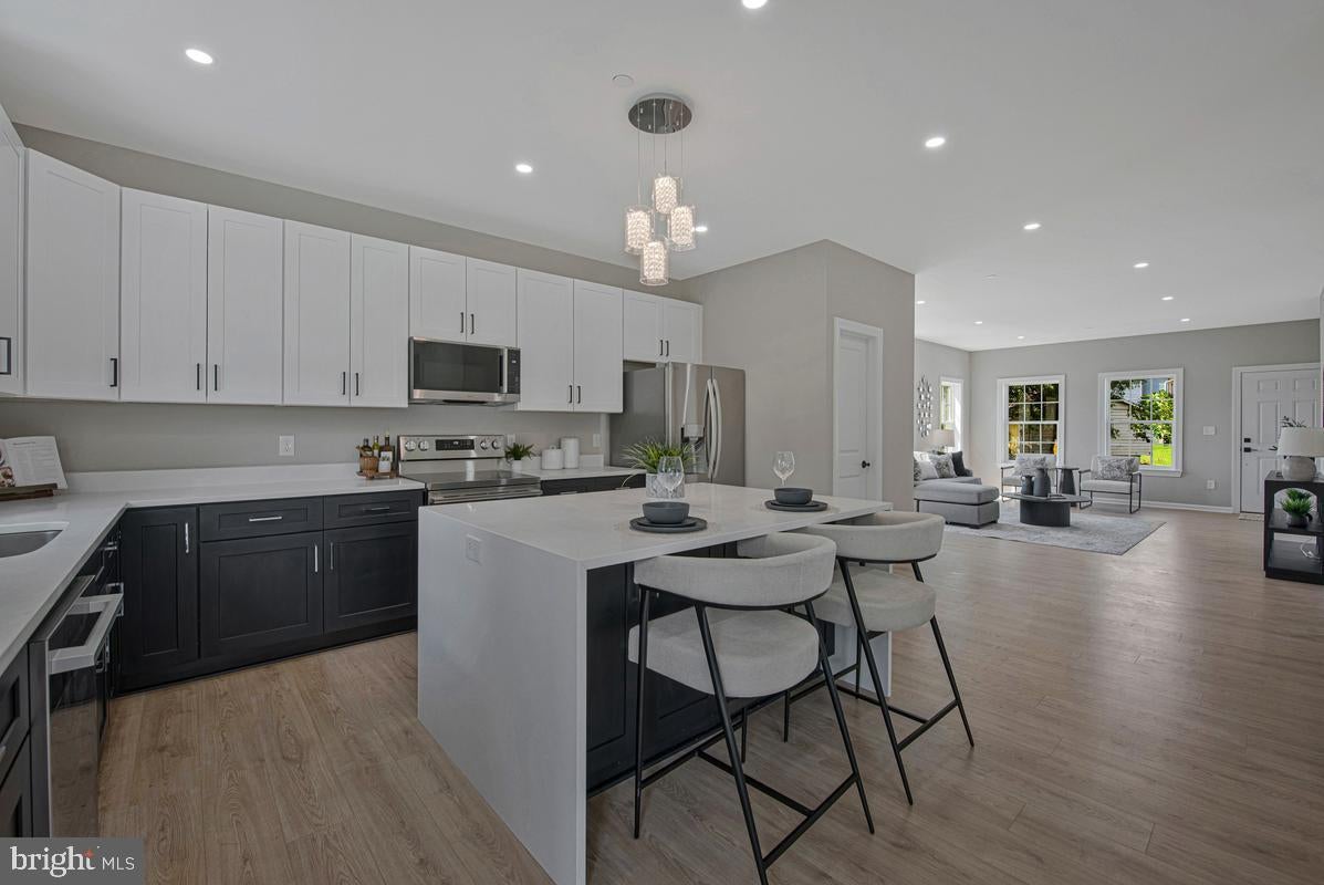 8805 GLENARDEN PARKWAY