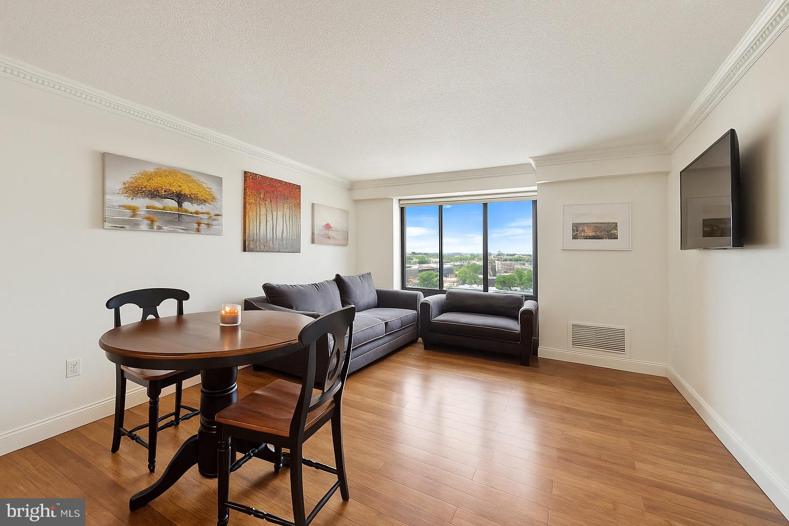 FAIRMOUNT - Residential