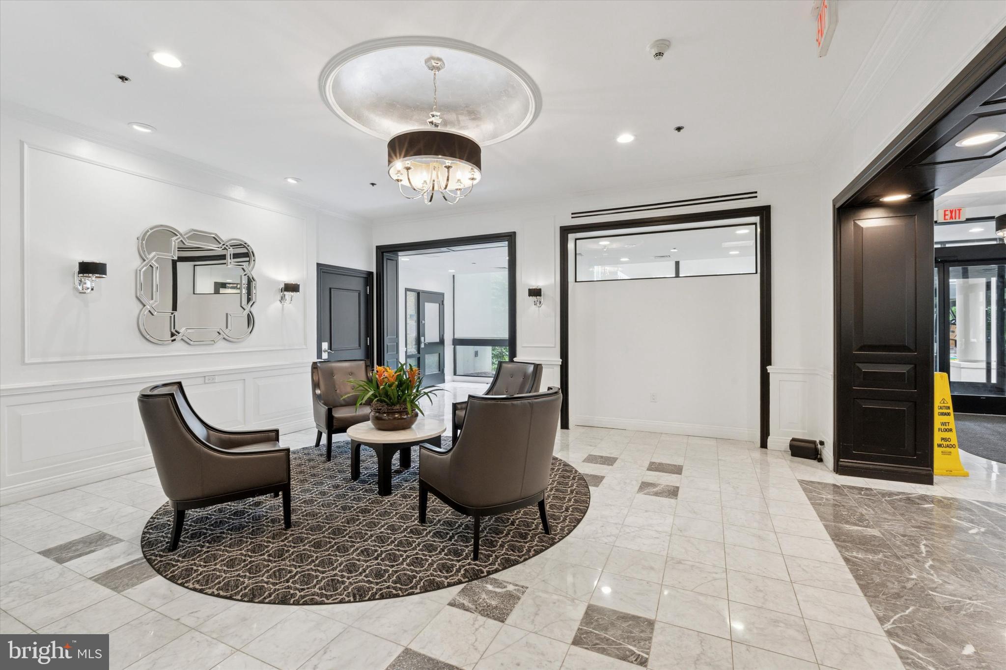 FAIRMOUNT - Residential