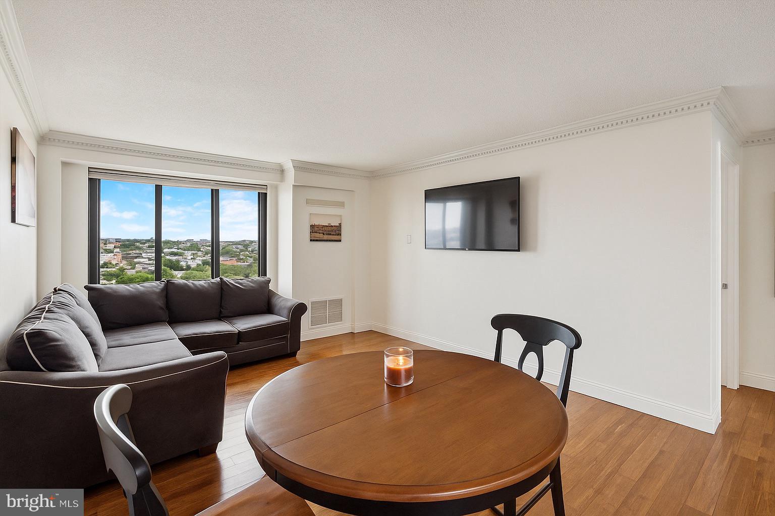 FAIRMOUNT - Residential