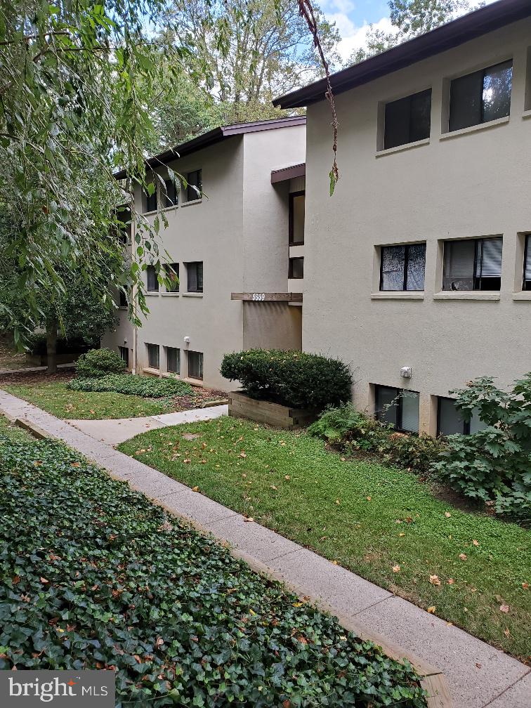 VILLAGE OF HARPERS CHOICE - Residential