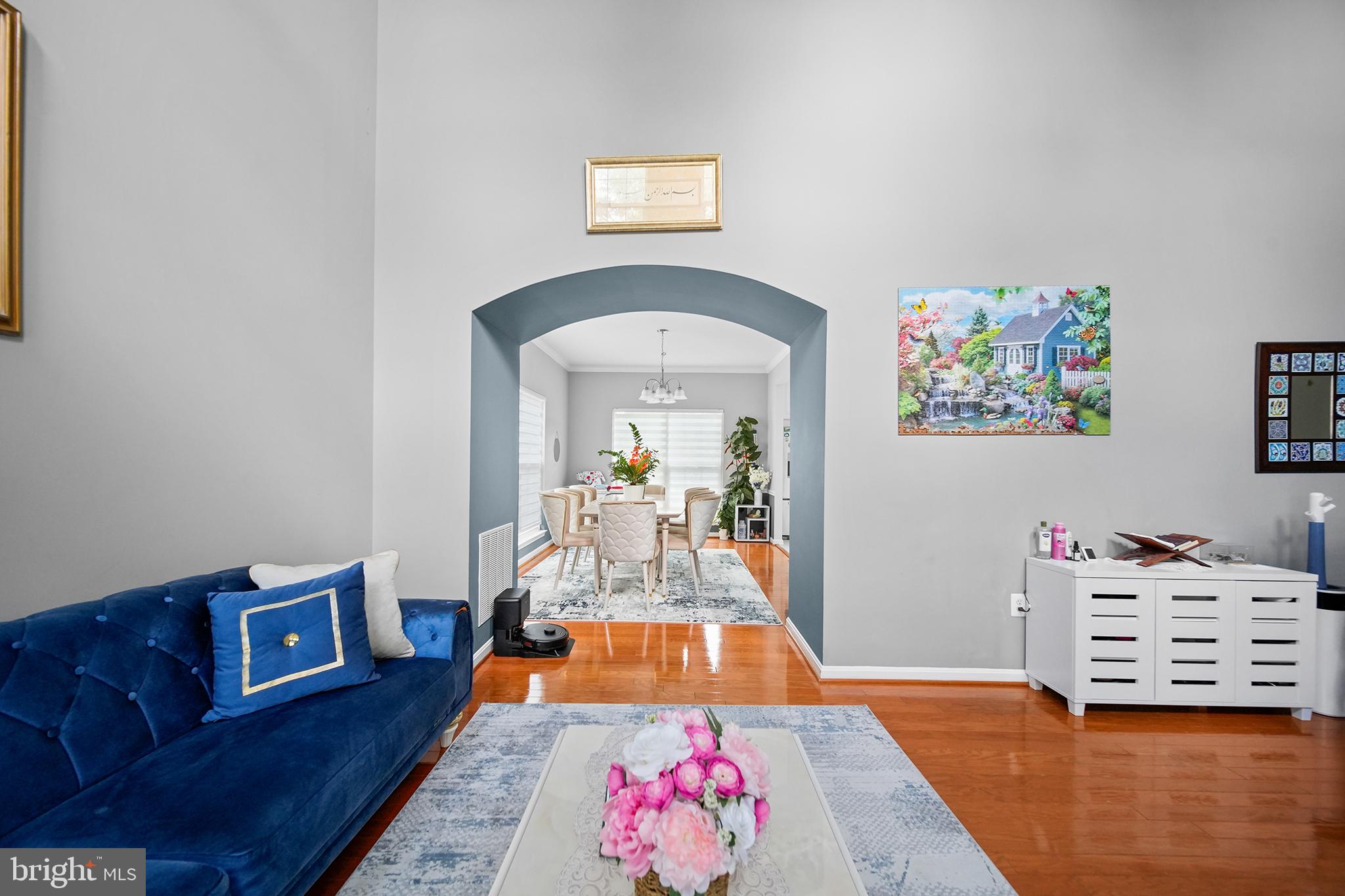 SHEFFIELD MANOR - Residential Lease