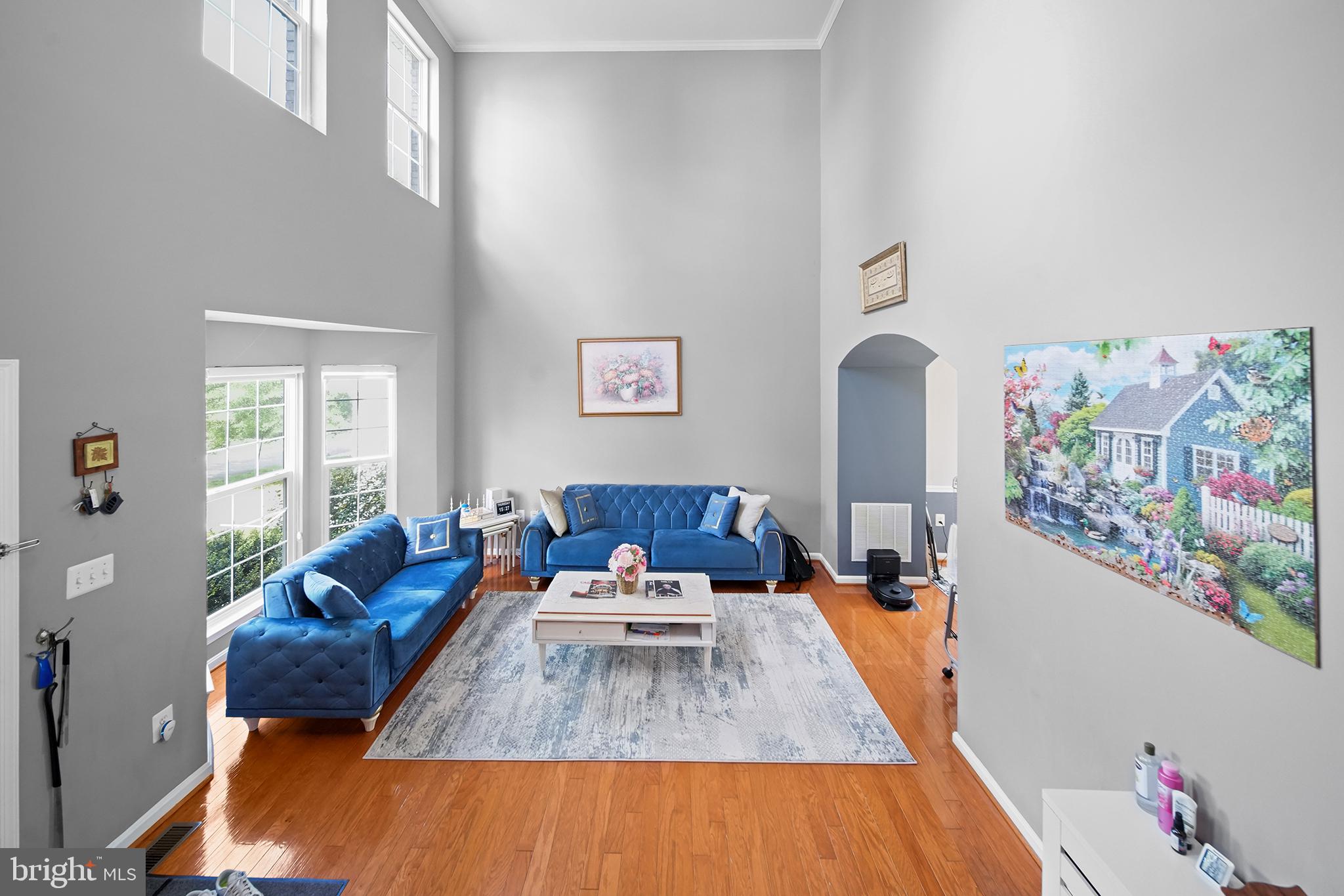 SHEFFIELD MANOR - Residential Lease