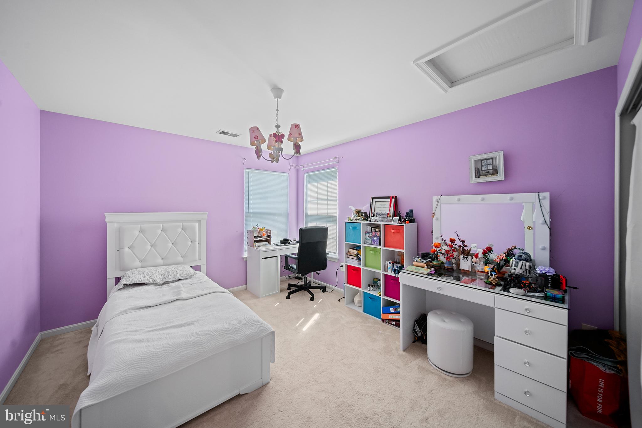 SHEFFIELD MANOR - Residential Lease