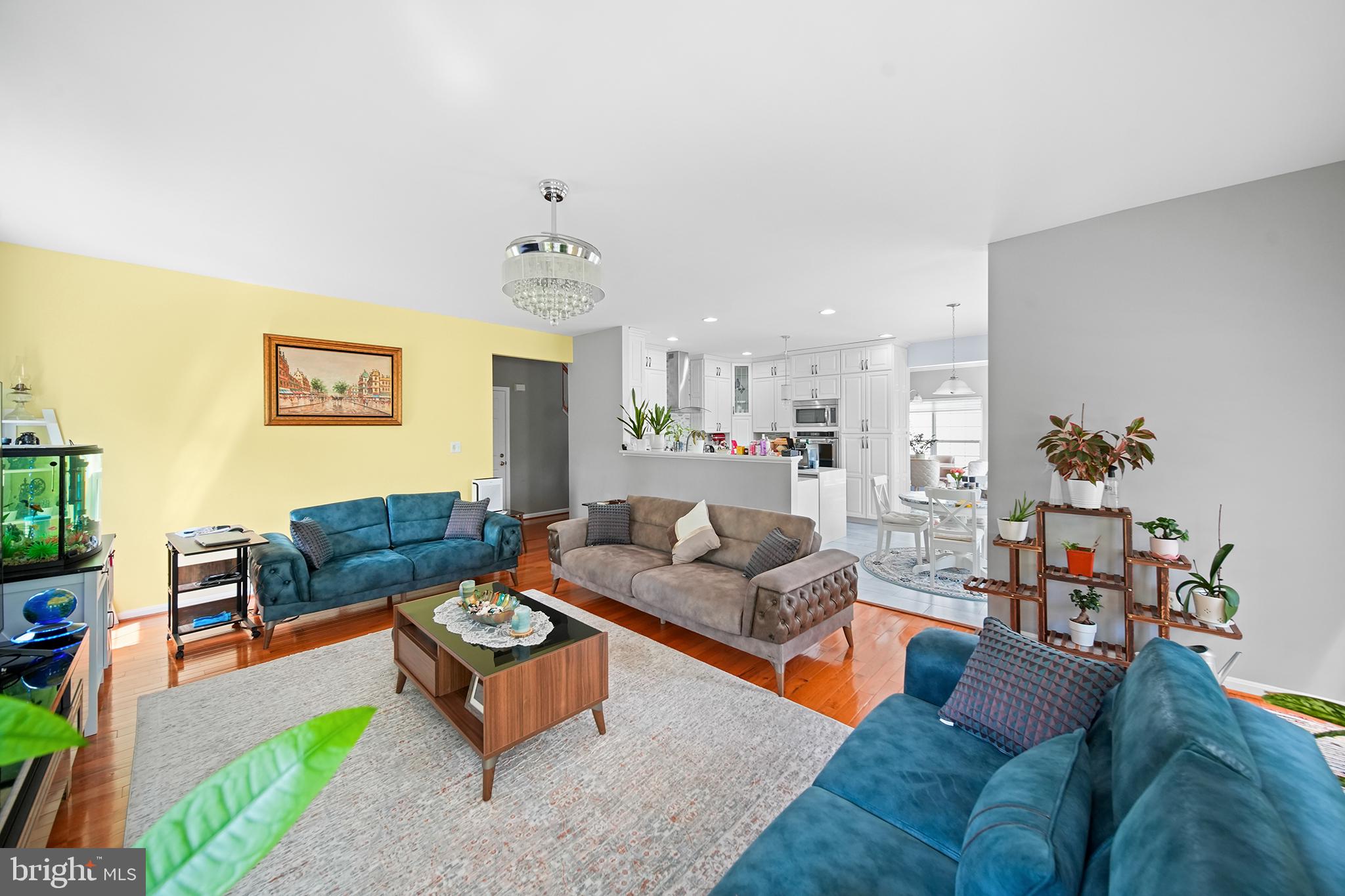 SHEFFIELD MANOR - Residential Lease