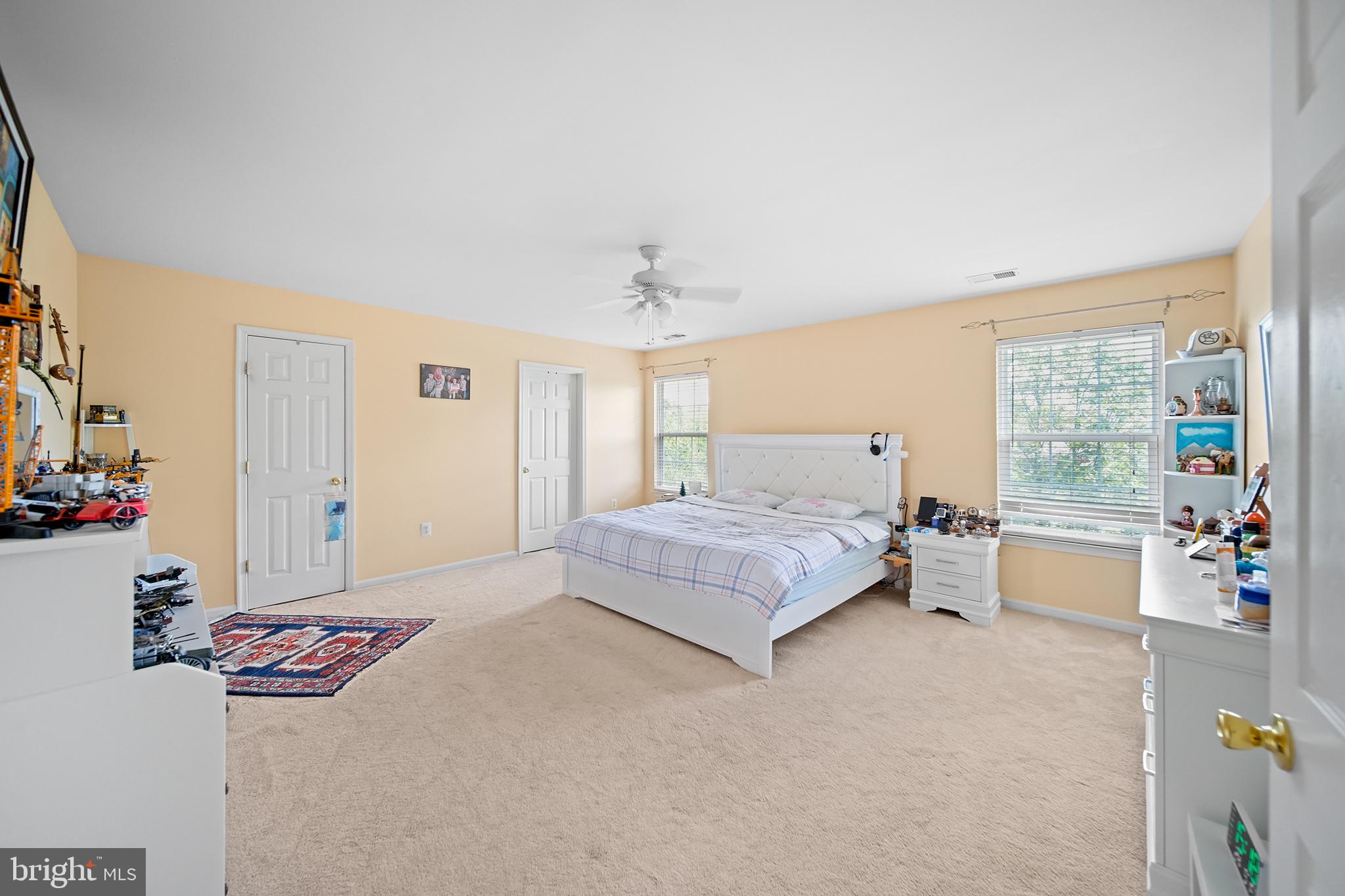 SHEFFIELD MANOR - Residential Lease