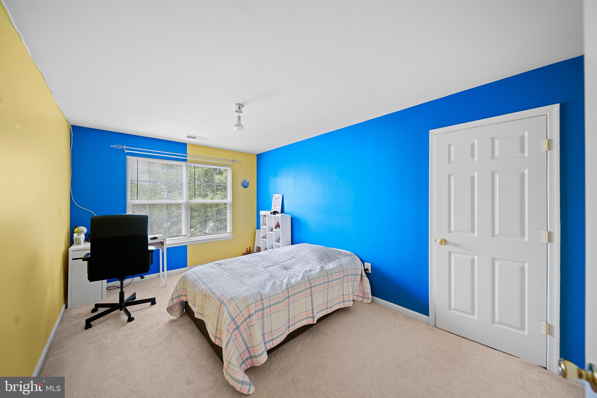 SHEFFIELD MANOR - Residential Lease