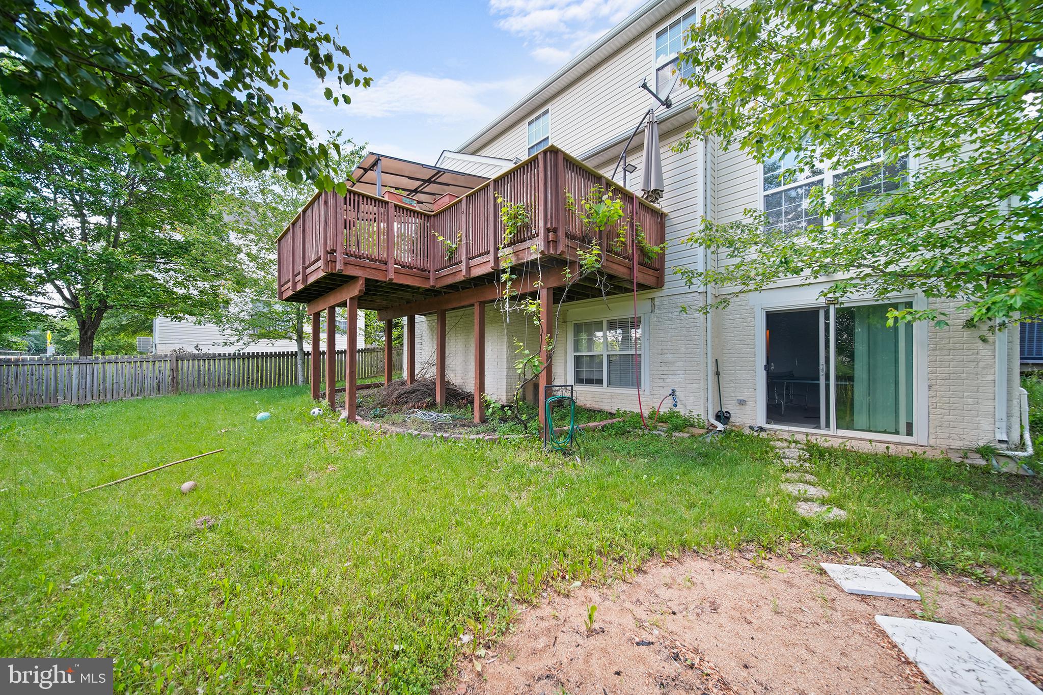 SHEFFIELD MANOR - Residential Lease