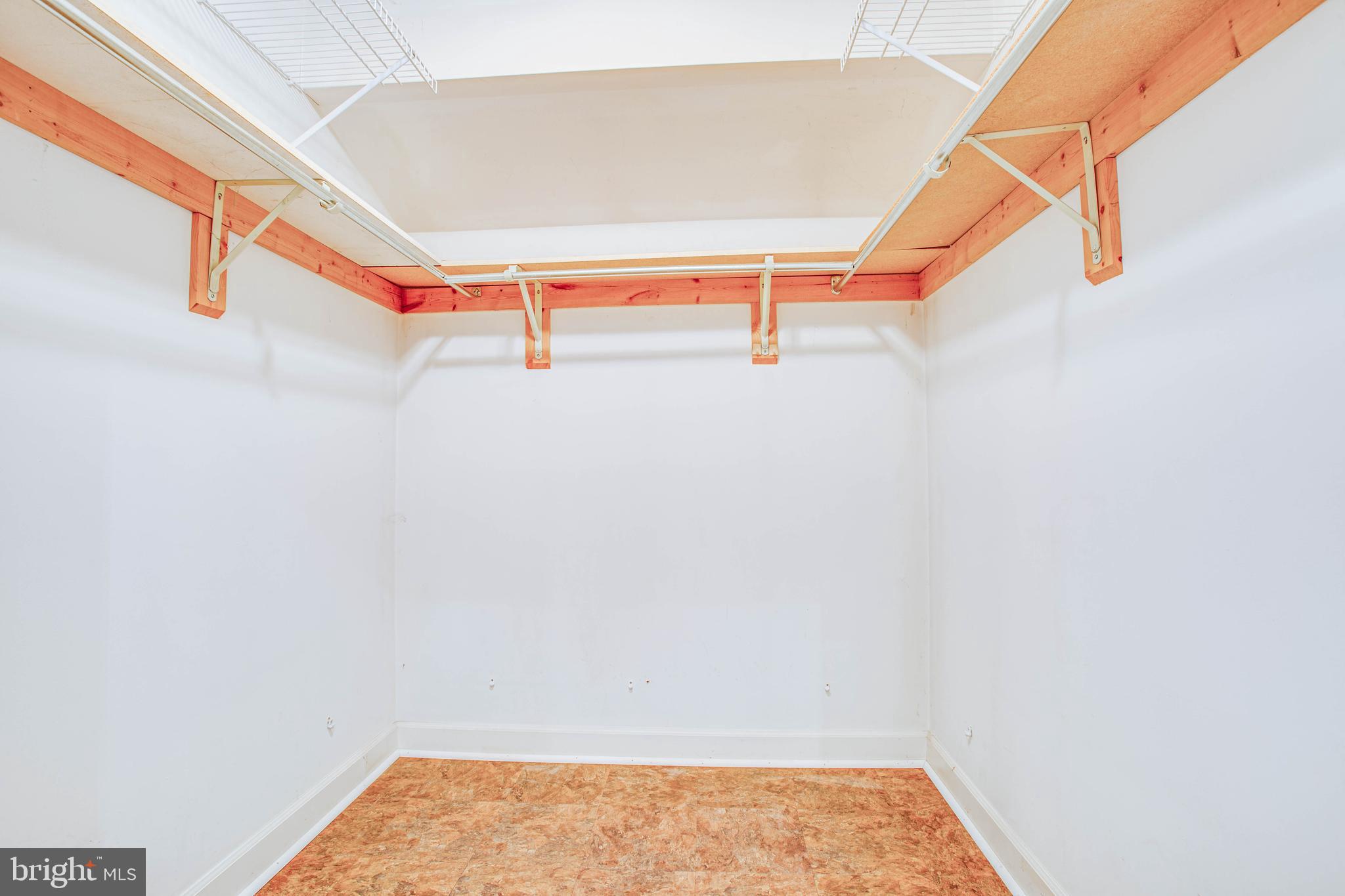 FOX RUN - Residential