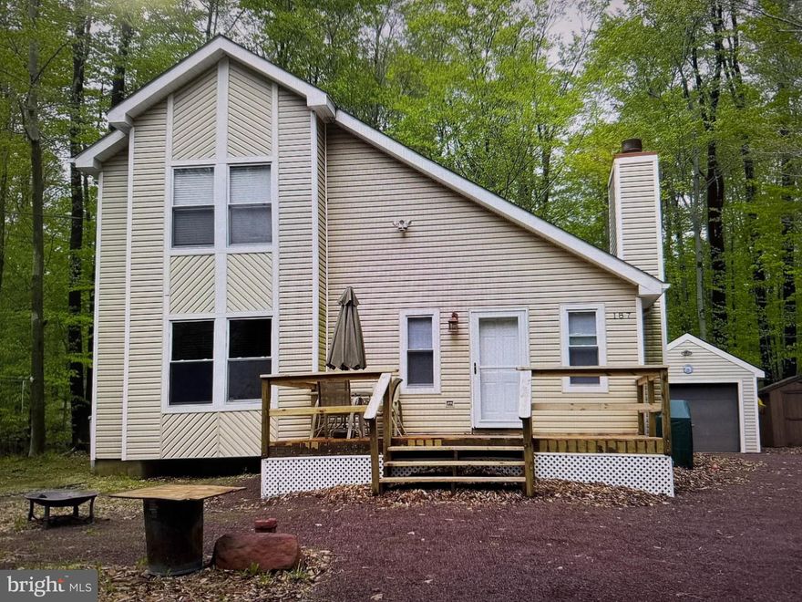 This Contemporary 3 bedroom and 2 full bathroom furnished house with 1 car garage, shed for extra storage, beautiful sunroom with tiled floor, hardwood floor in the living room and a woodburning fireplace. The house located in the beautiful Arrowhead Lake Community Association that has various amenities for all ages and available for use during every season to homeowners, members, and guests. Arrowhead Lake is a great for outdoor recreation and can be used for boating, fishing, and swimming. Two beautiful lakes are the centerpiece of our summer and winter activities. Sport’s equipment’s is available for rent including boats and bikes.  There are 4 sand beaches, 3 outdoor heated pools each with a playground, picnic tables, and much more. Indoor activities are available like karaoke, bingo, crafts, and live music. In addition to those activities, you can enjoy a good workout at the fitness center, play billiards, read a good book, or watch DVDs at the Lodge as well. This is beautiful and safe community to leave in and have lots of fun.