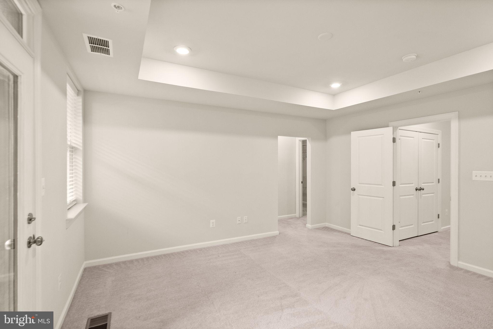 METRO WALK AT MOOREFIELD STATION - Residential