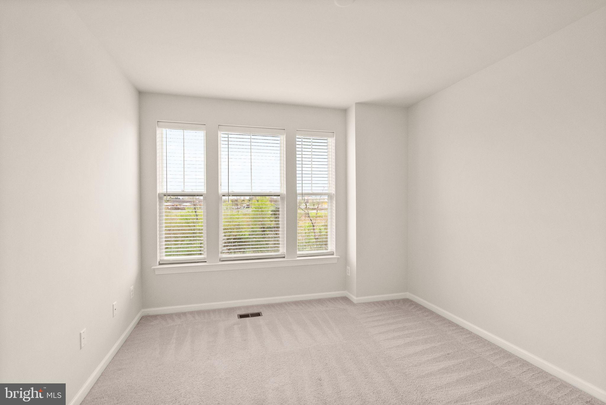 METRO WALK AT MOOREFIELD STATION - Residential