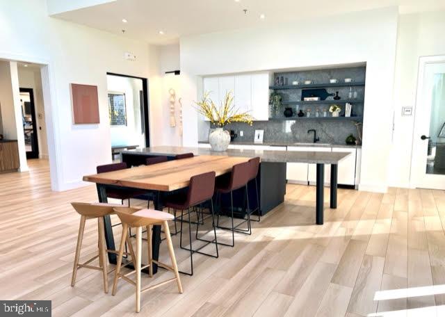 METRO WALK AT MOOREFIELD STATION - Residential