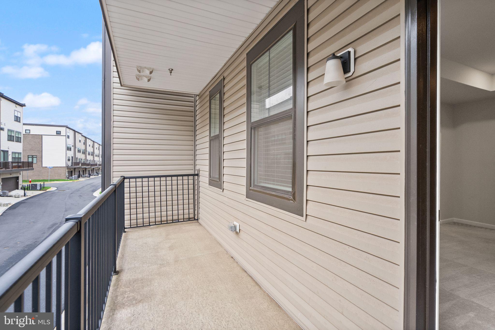 METRO WALK AT MOOREFIELD STATION - Residential