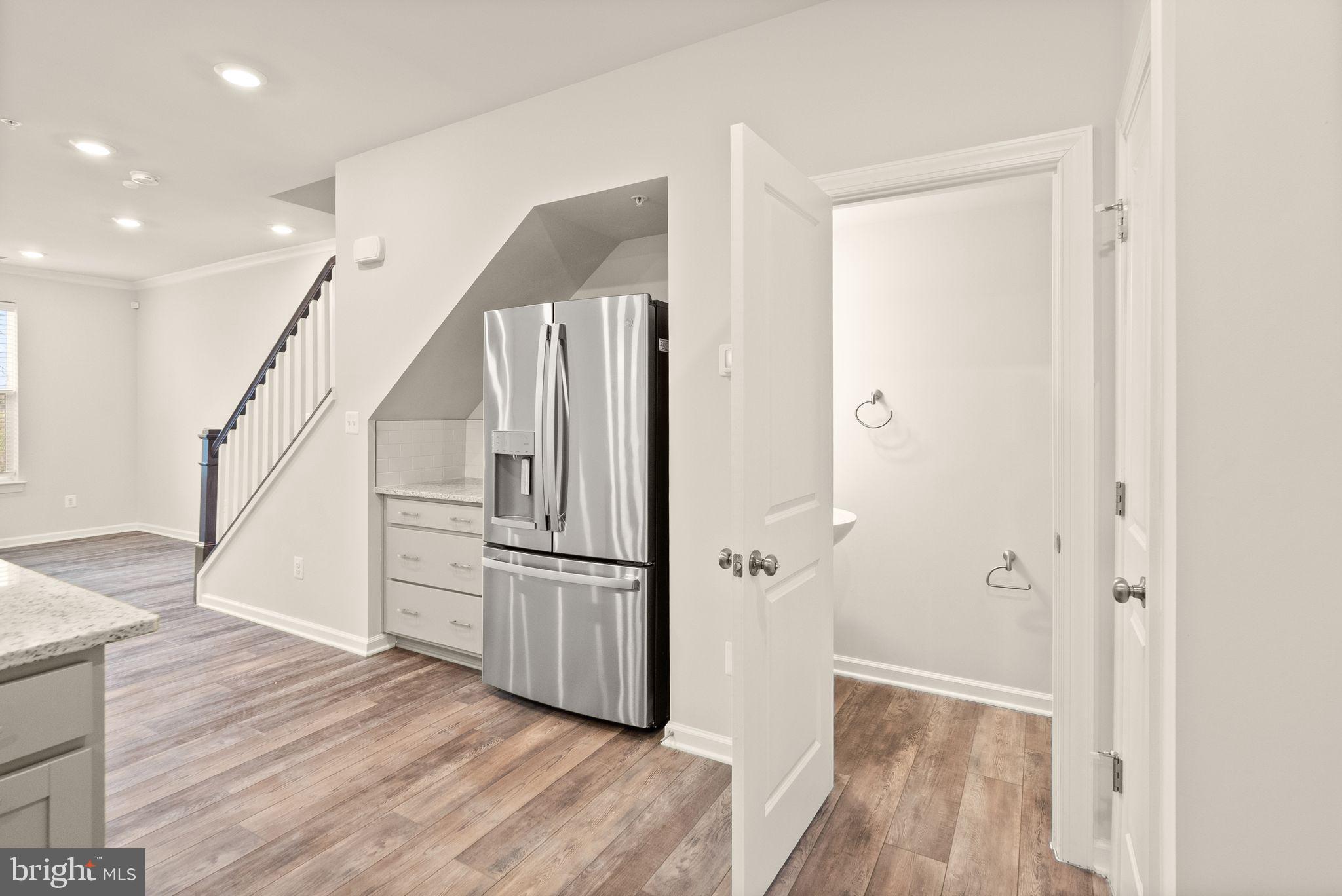 METRO WALK AT MOOREFIELD STATION - Residential