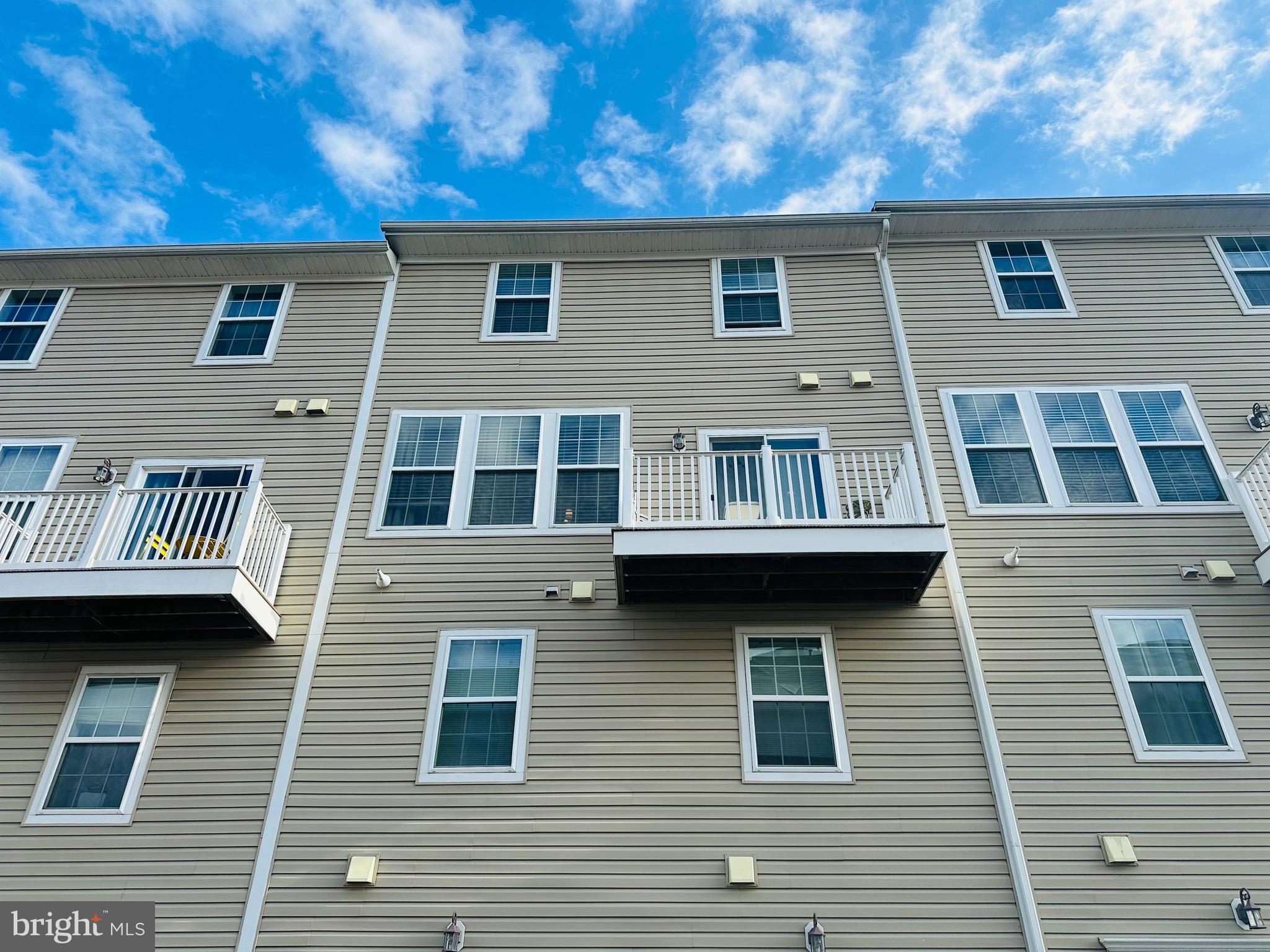 EAST GATE CONDOMINIUMS - Residential Lease