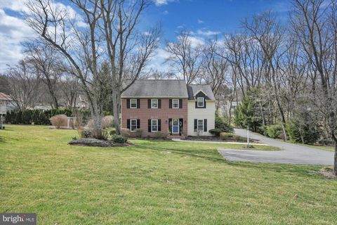 Photo of 145 BENTLEY LN, LANCASTER, PA 17603 (MLS # PALA2032148)