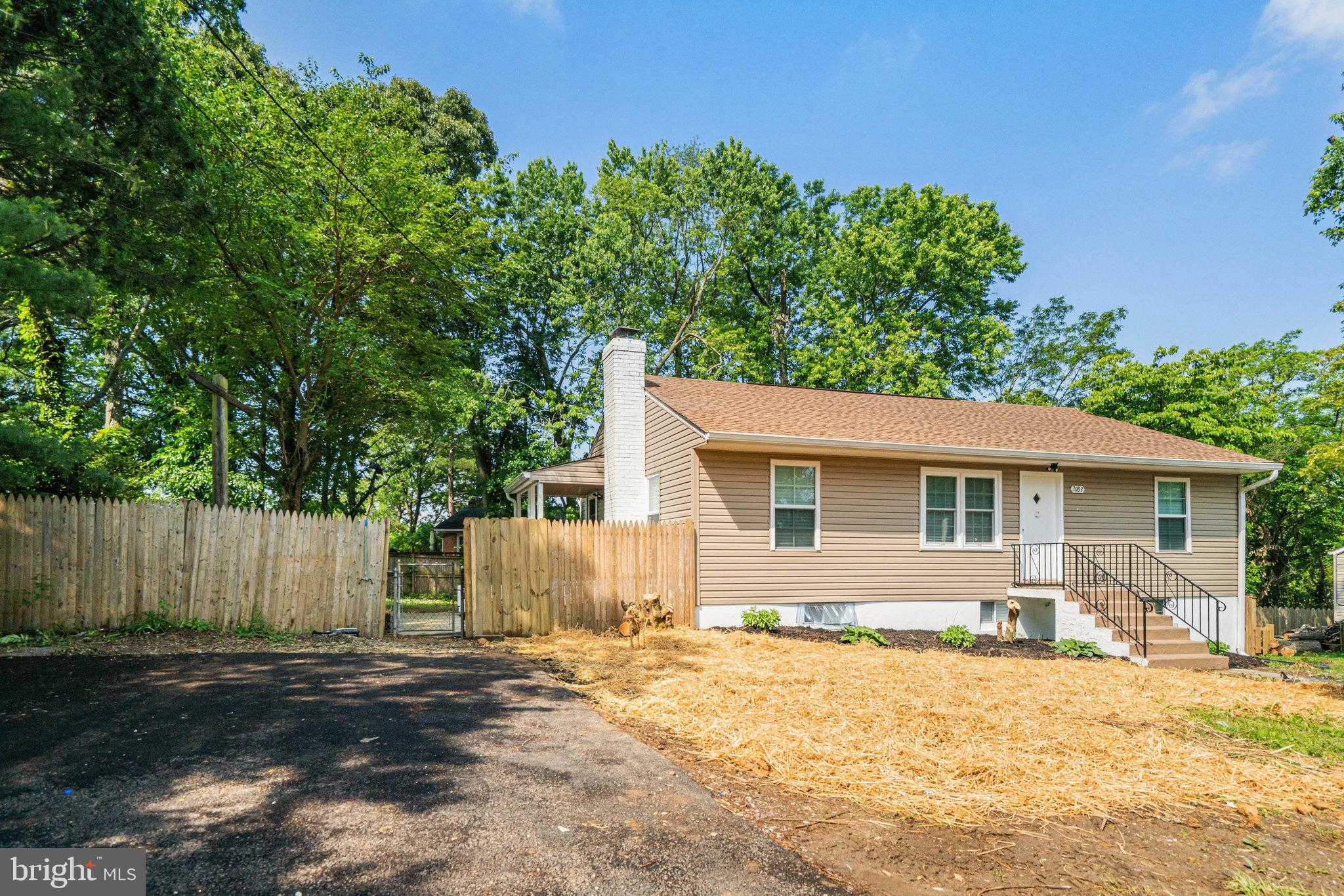 7003 TAYLOR MANOR AVENUE