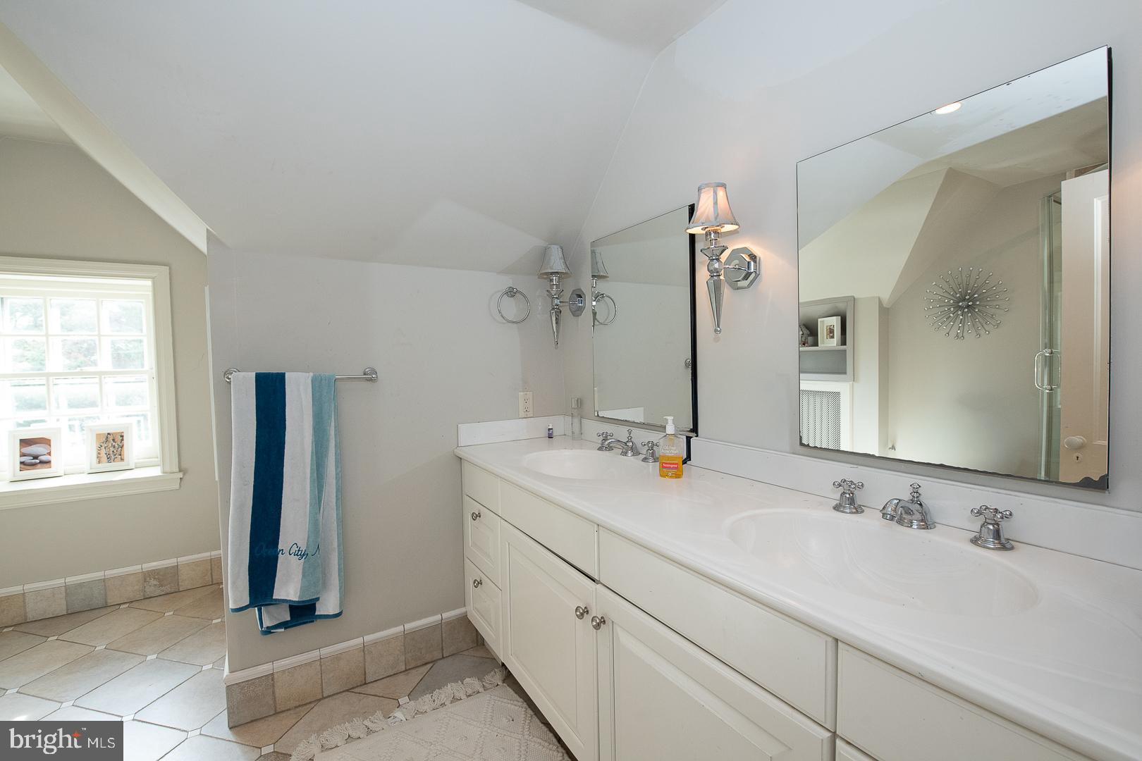 MERION STATION - Residential