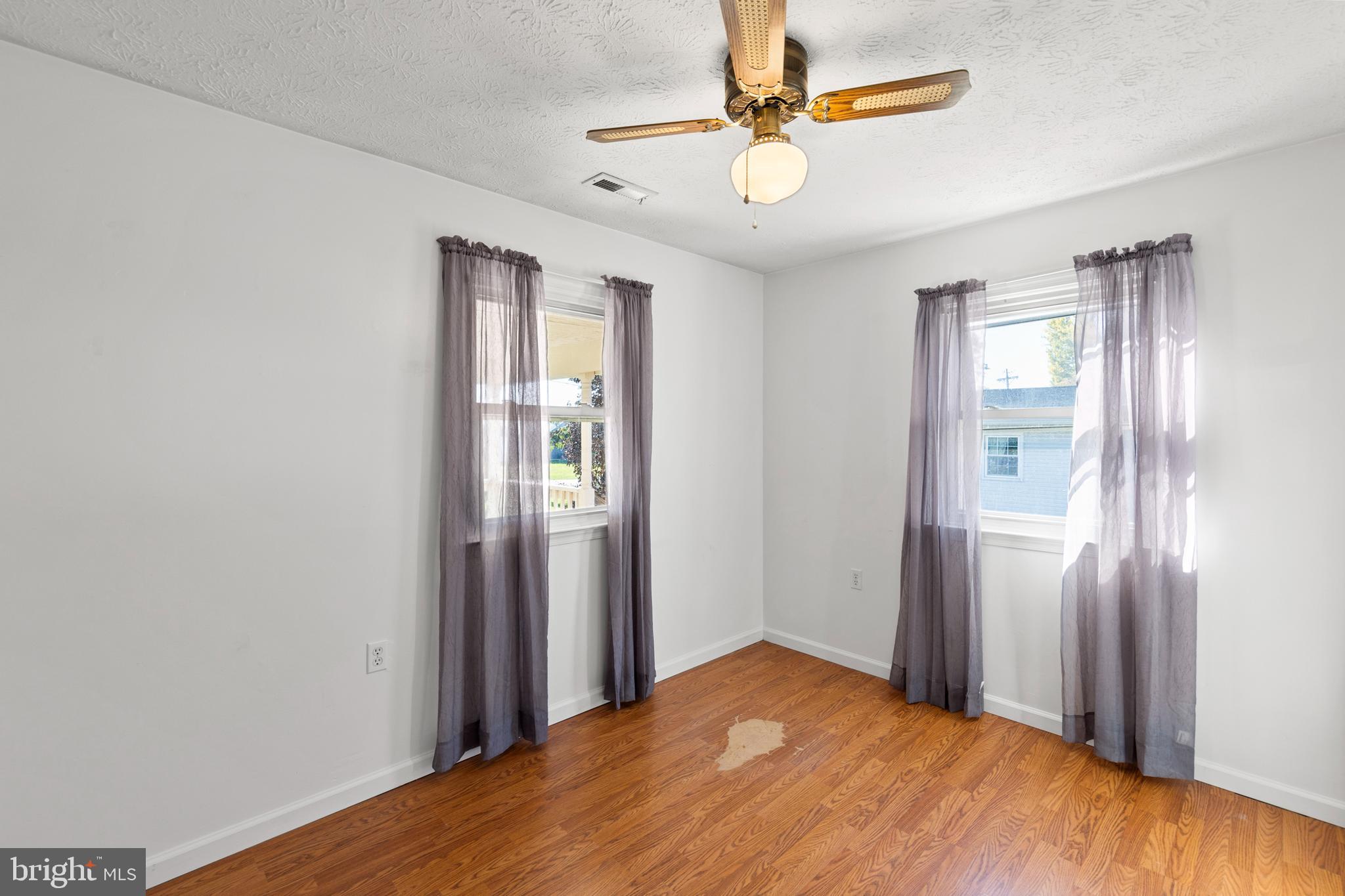 MILL CREEK - Residential