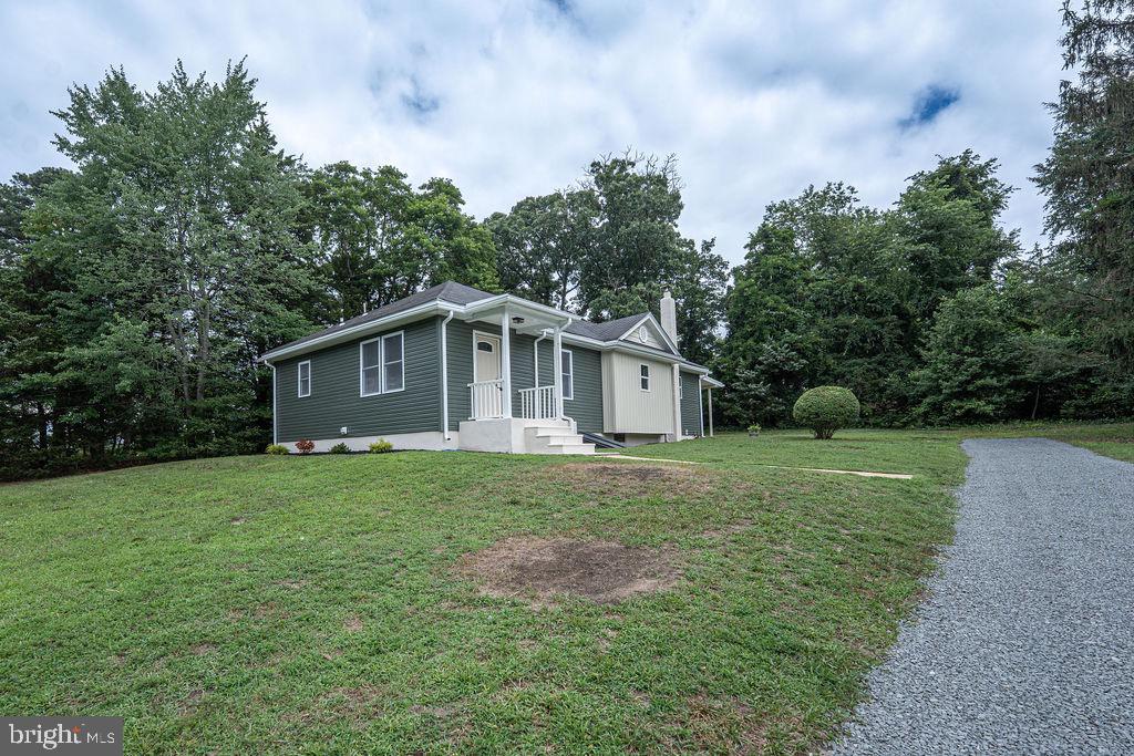 3 ELLIS AVENUE