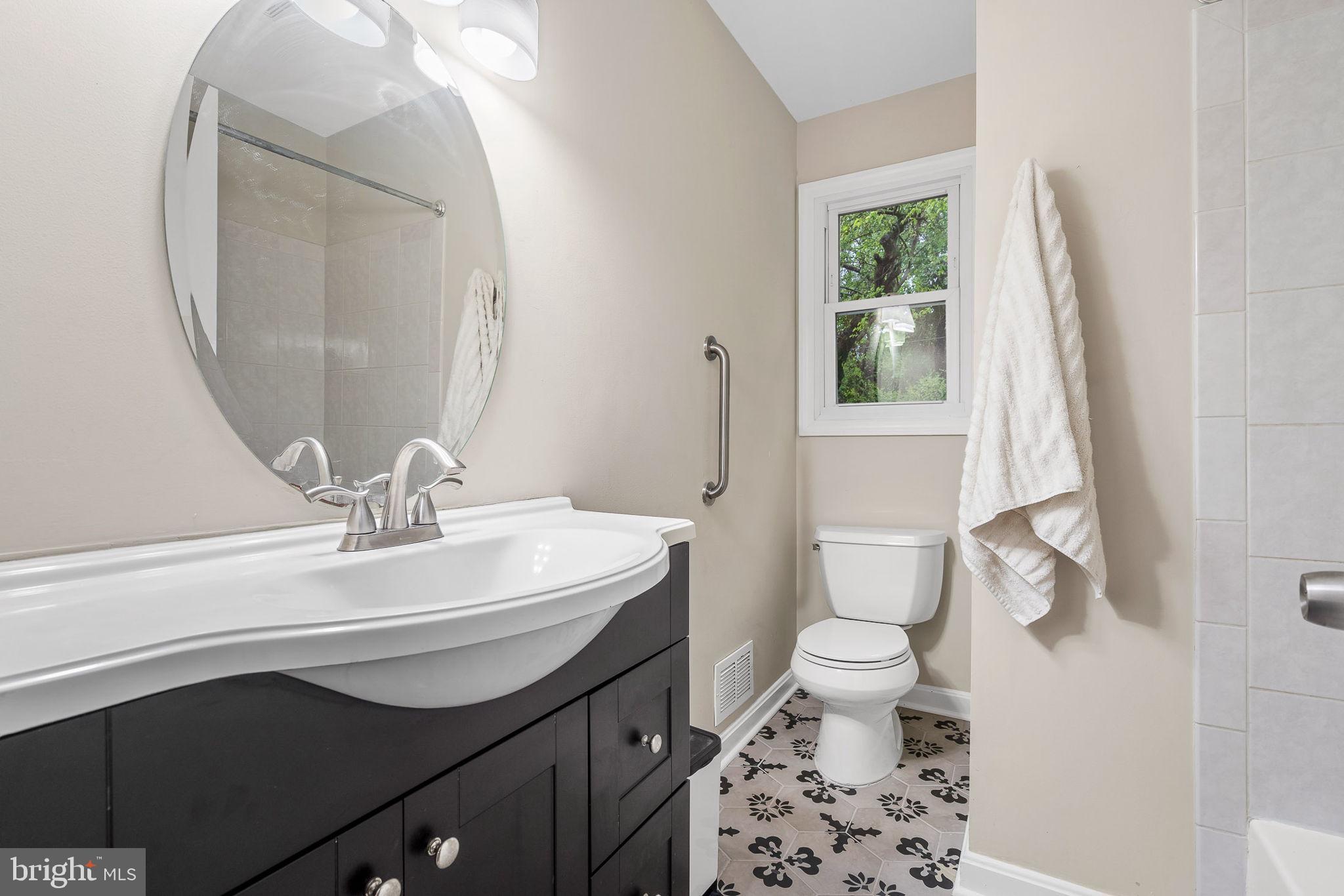 WILLIAMSBURG - Residential