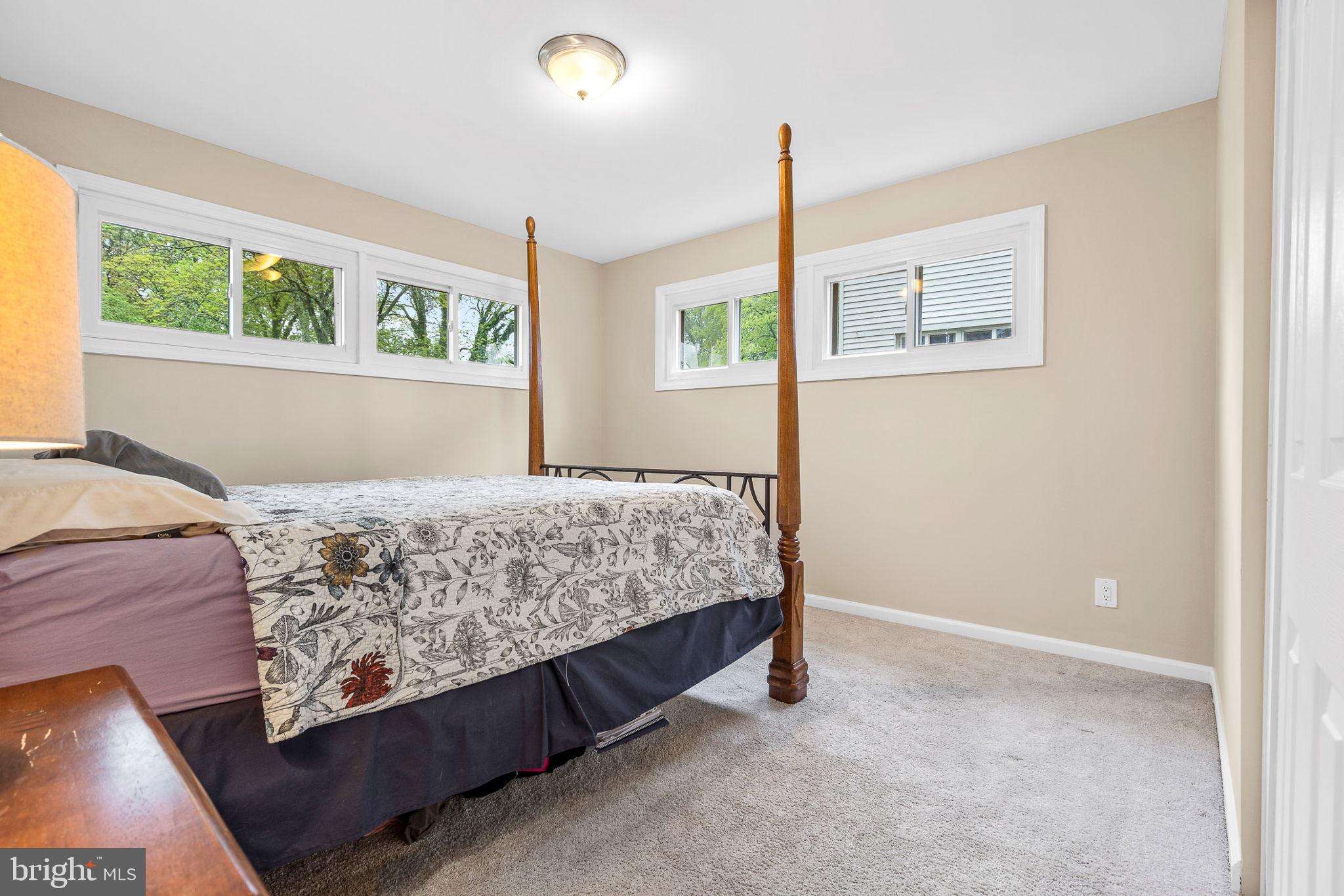 WILLIAMSBURG - Residential