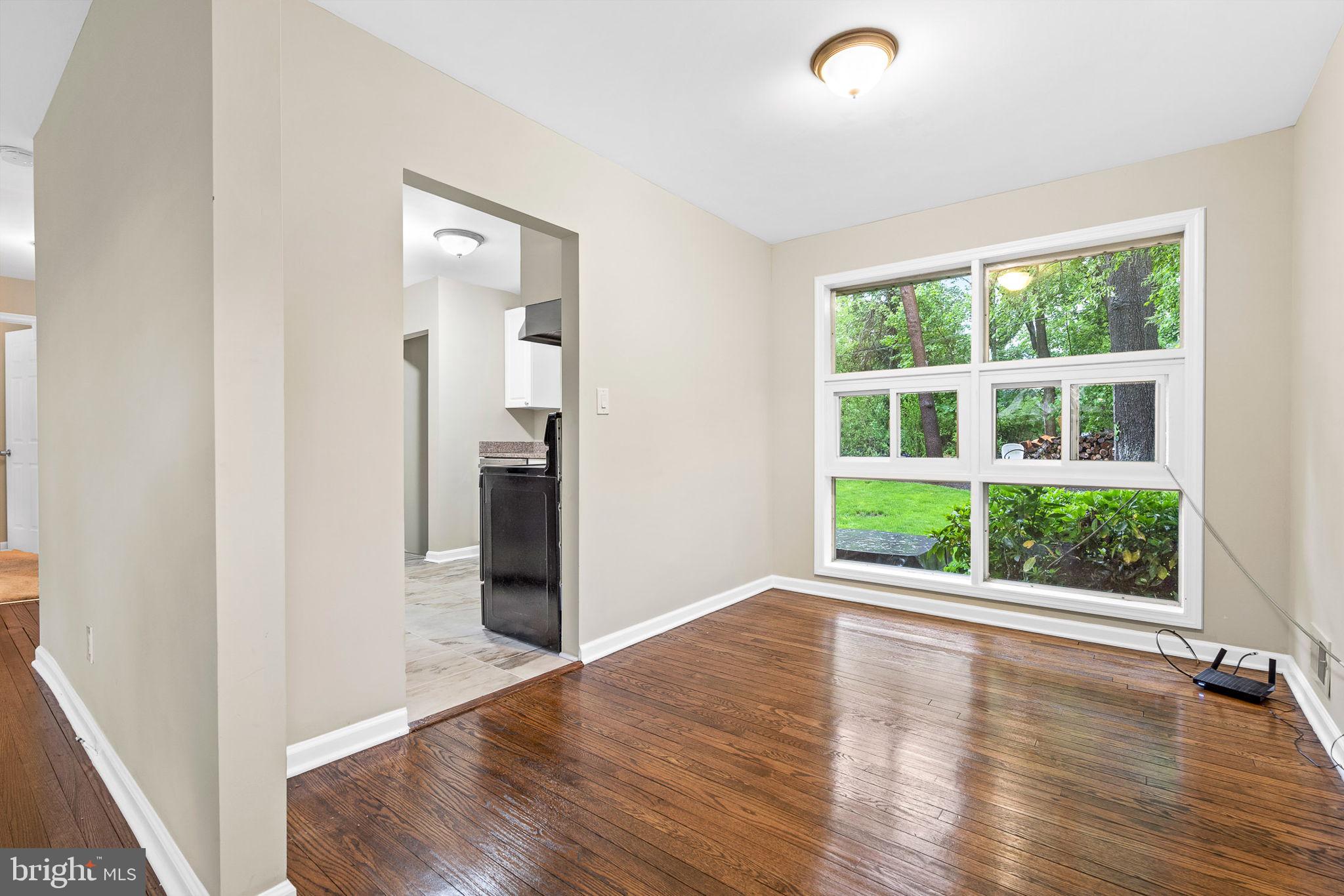 WILLIAMSBURG - Residential