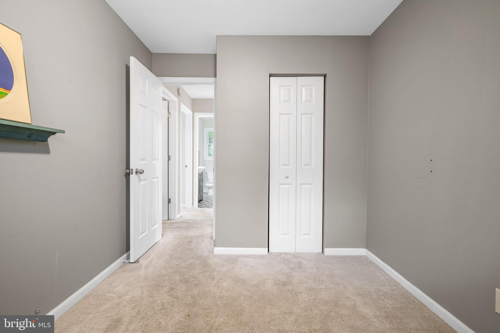 WILLIAMSBURG - Residential