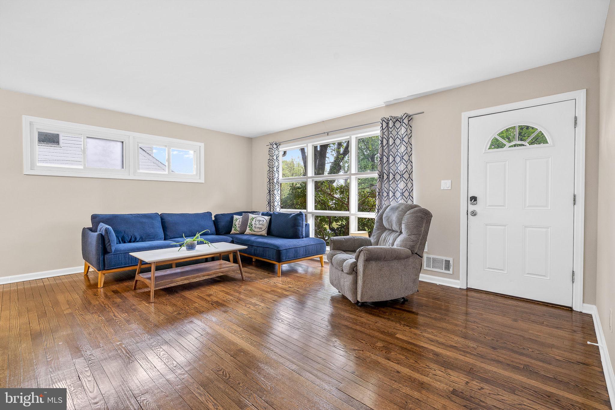 WILLIAMSBURG - Residential