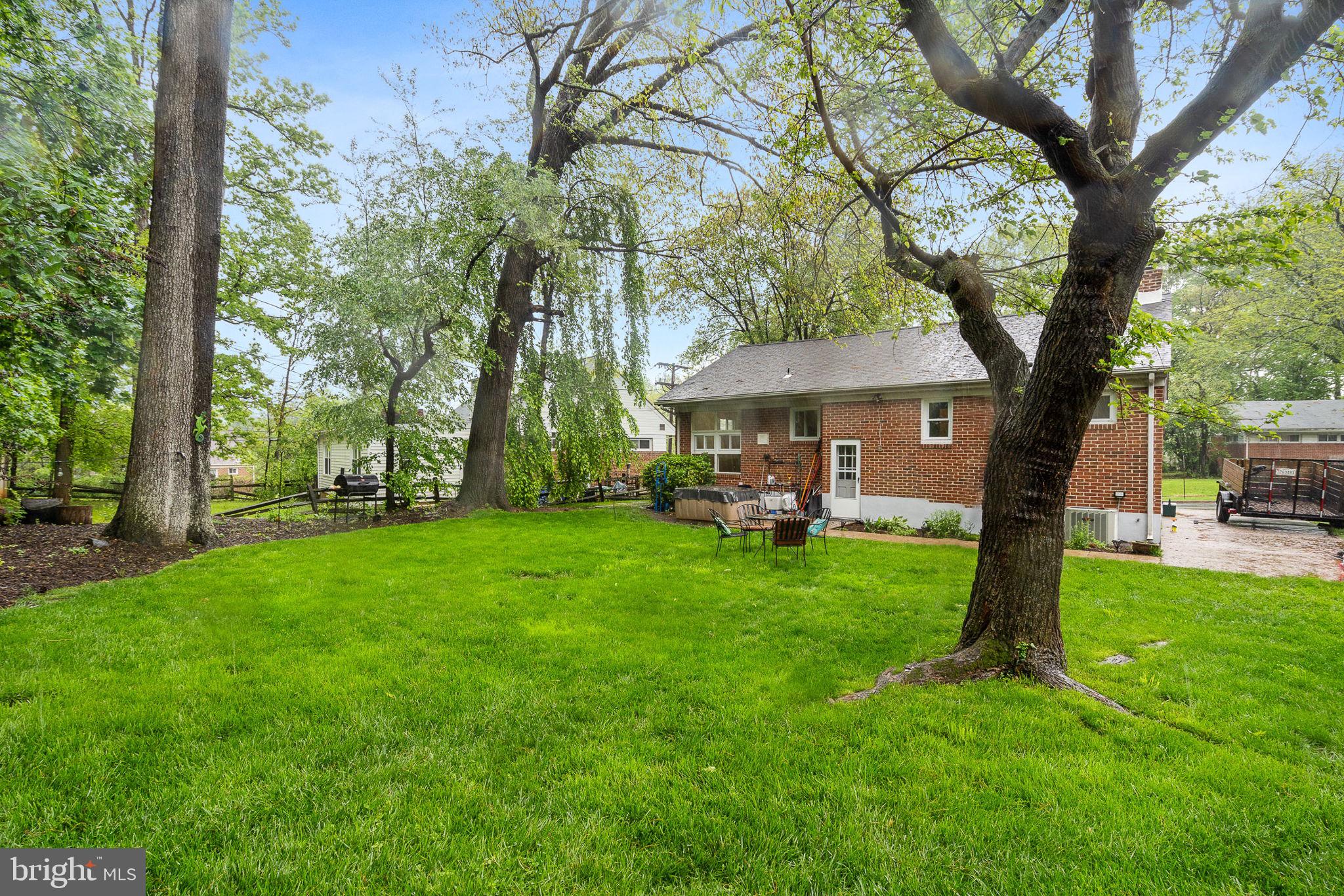 WILLIAMSBURG - Residential