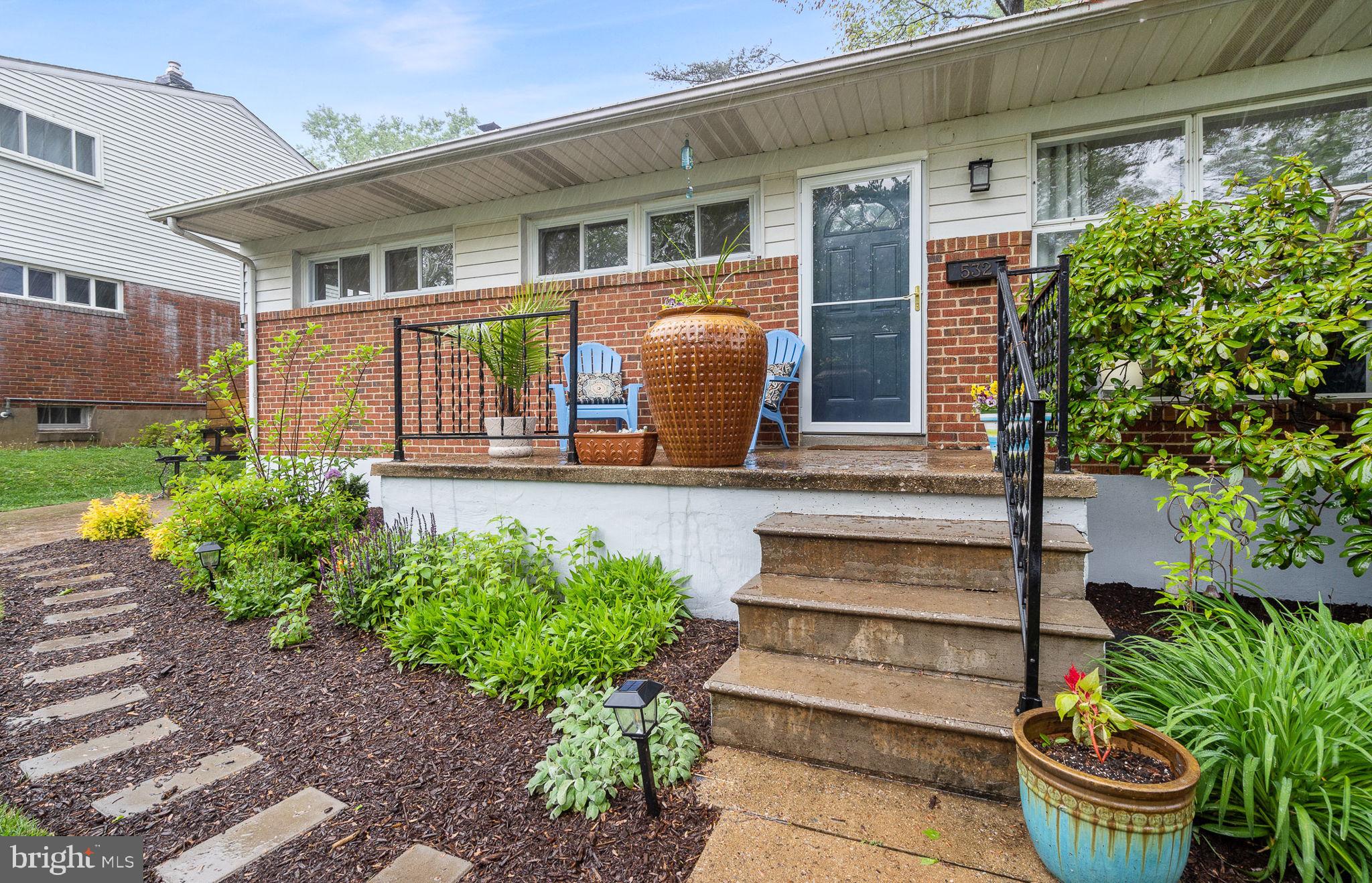 WILLIAMSBURG - Residential