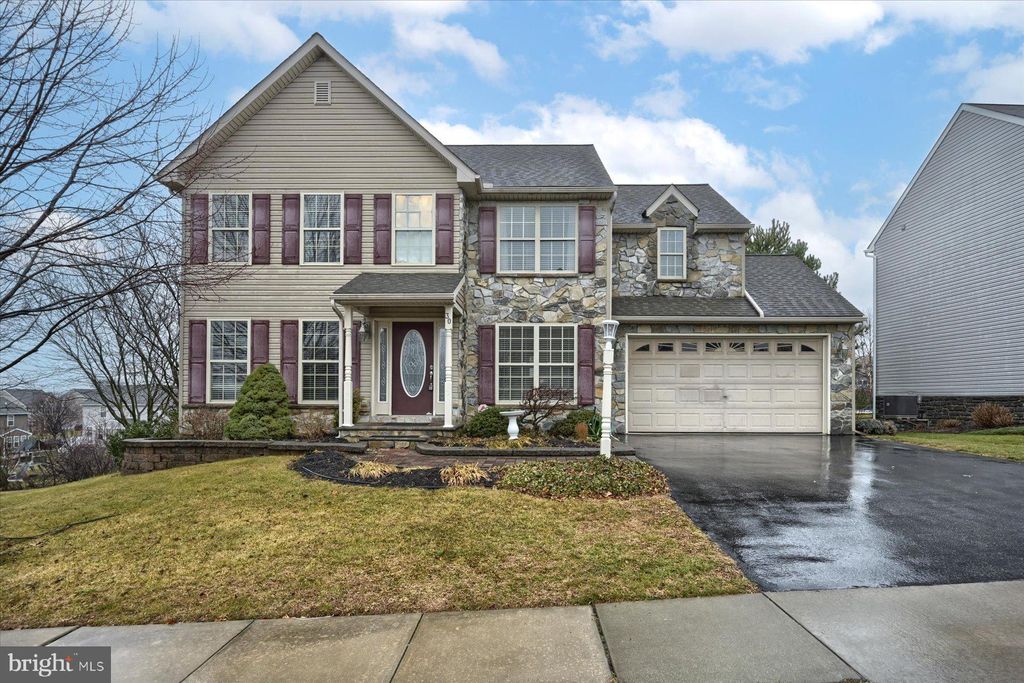 Photo of 30 DAWKINS DR, EAST EARL, PA 17519 (MLS # PALA2029158)