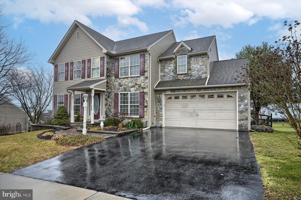 Photo of 30 DAWKINS DR, EAST EARL, PA 17519 (MLS # PALA2029158)