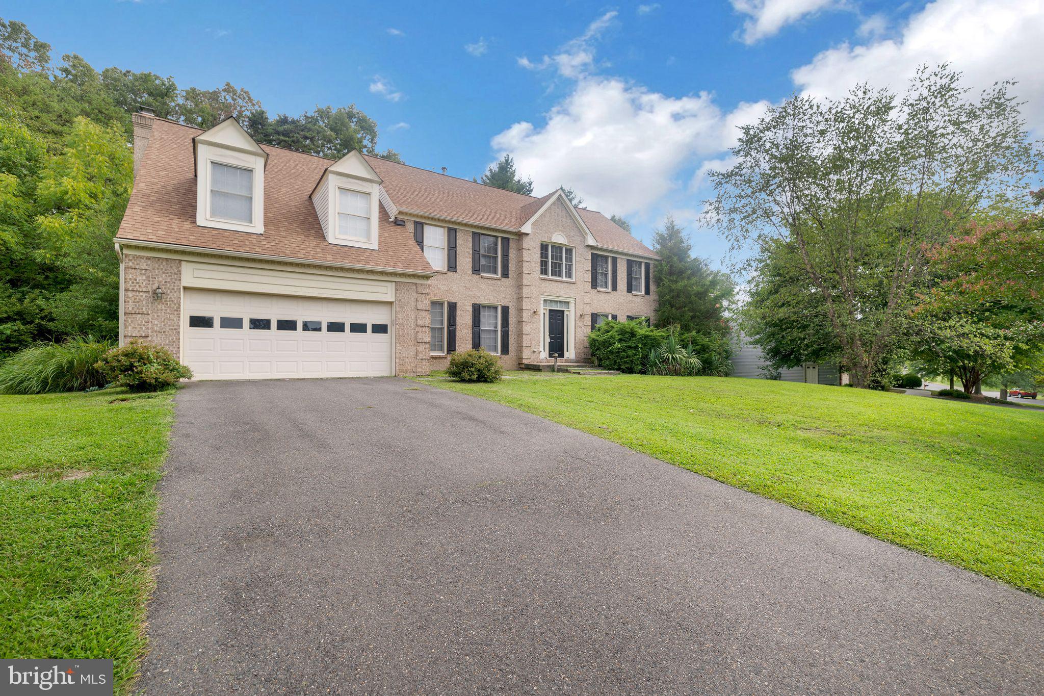 GATE POST ESTATES - Residential