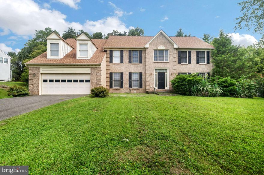 Stunning three-level Colonial home situated on over half an acre in the highly sought-after Centreville area. This home boasts numerous recent upgrades, including a new architectural roof installed in 2021, an upstairs heat pump replaced in 2020, a new AC unit in 2019, and a hot water heater and gas furnace both replaced within the last year. The interior features hardwood floors throughout main level, five spacious bedrooms, and an eat-in kitchen with a central island perfect for family gatherings. The family room is a cozy retreat with a wood-burning fireplace and an abundance of natural light streaming through large windows. The unfinished basement offers ample storage space, and the property’s prime location provides easy access to Rt. 29, Rt. 28, and I-66, making your commute a breeze.

Don't miss this exceptional opportunity—schedule your tour today!