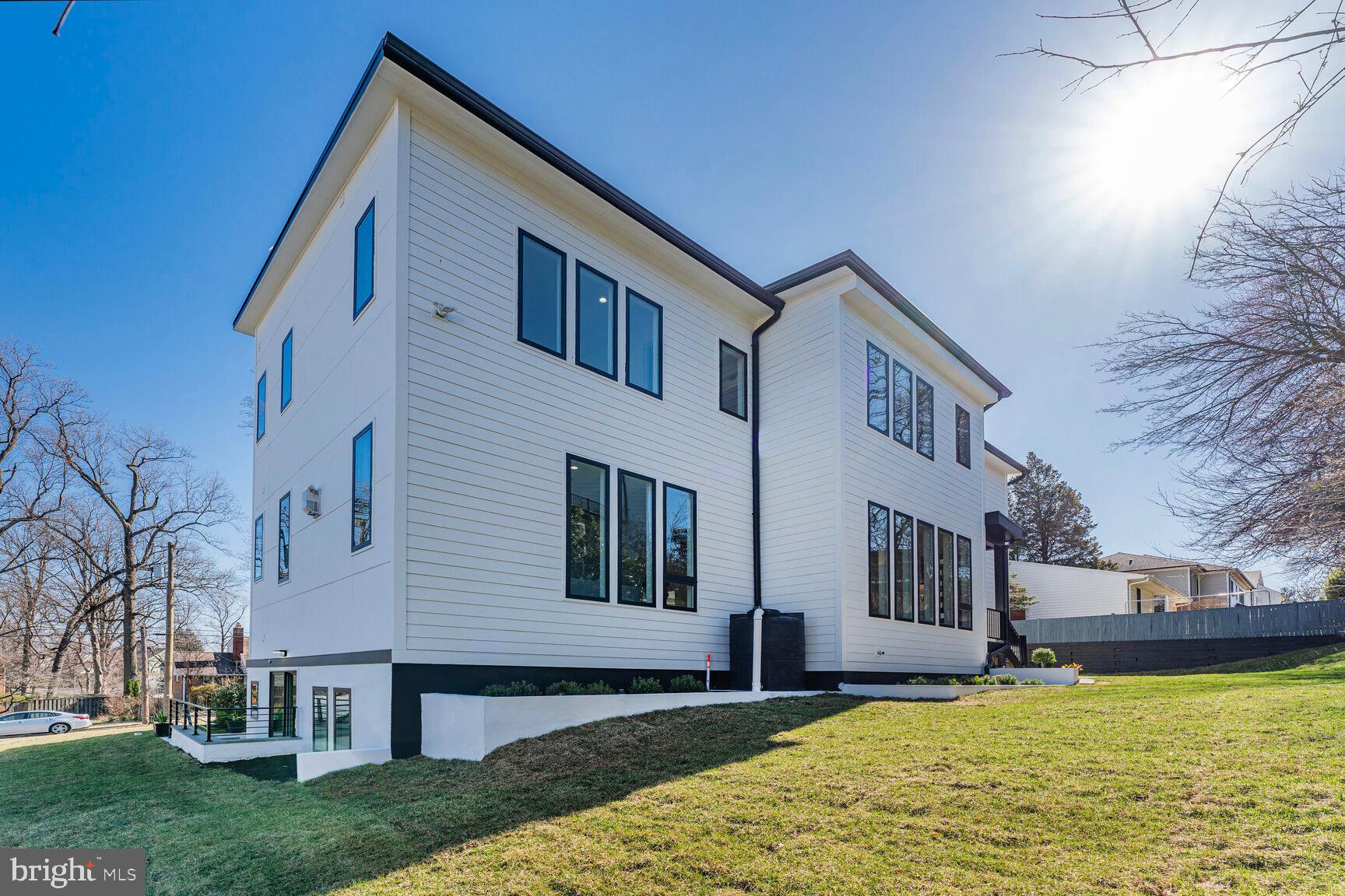 MINOR HILL - Residential