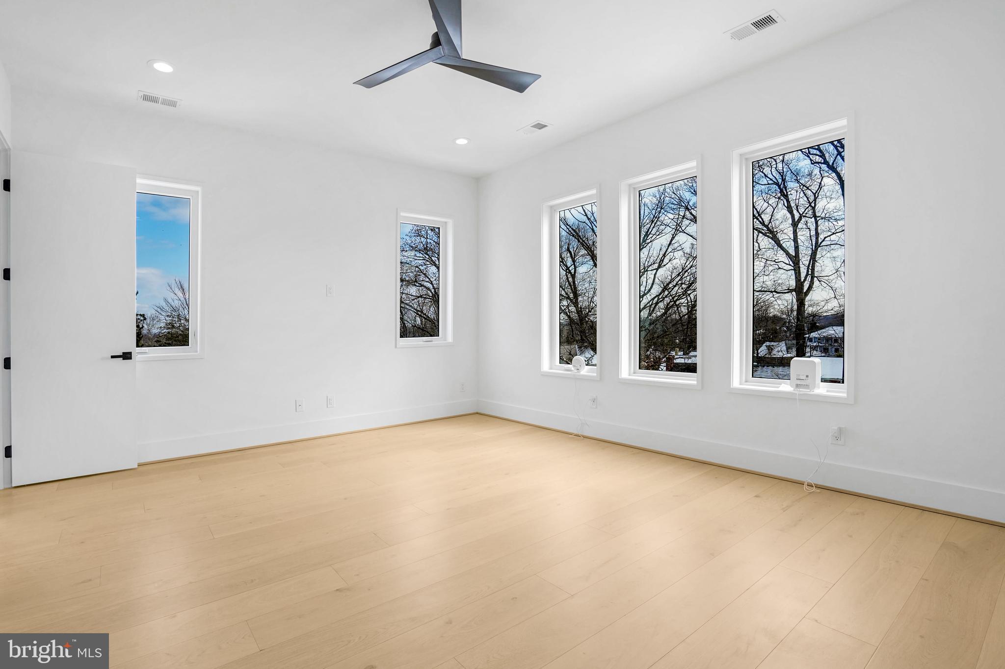 MINOR HILL - Residential