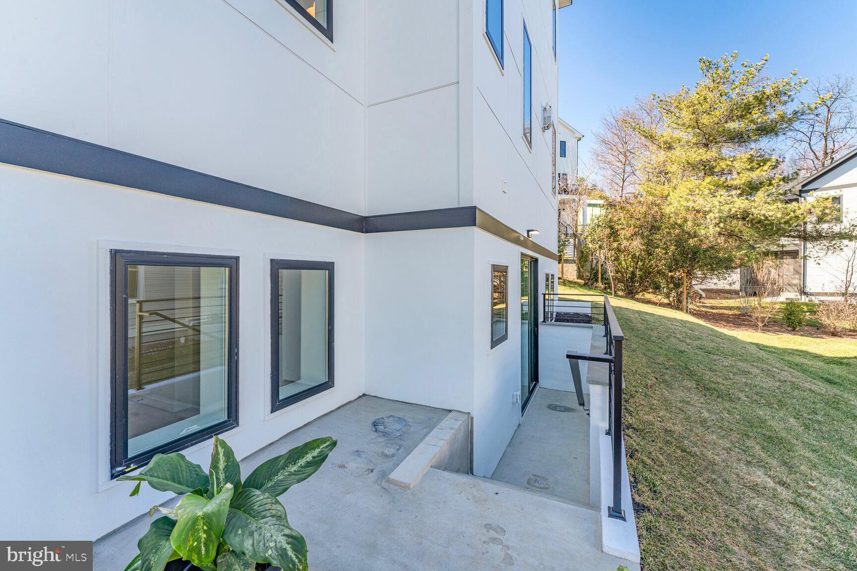 MINOR HILL - Residential