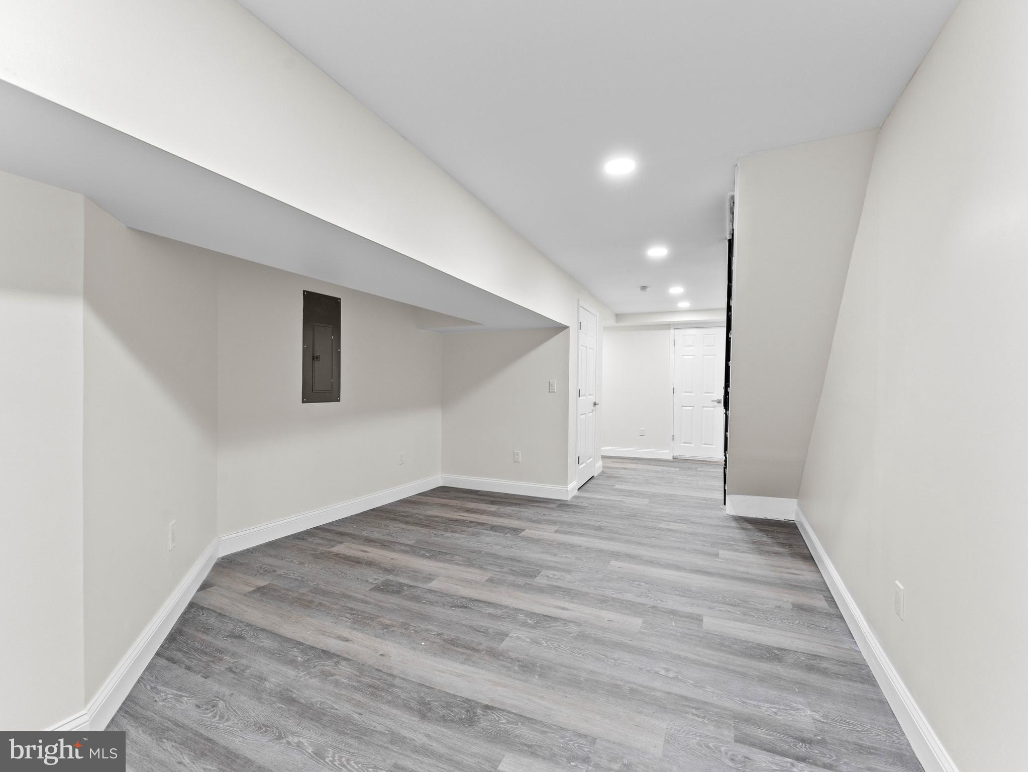 PHILADELPHIA (SOUTHWEST) - Residential