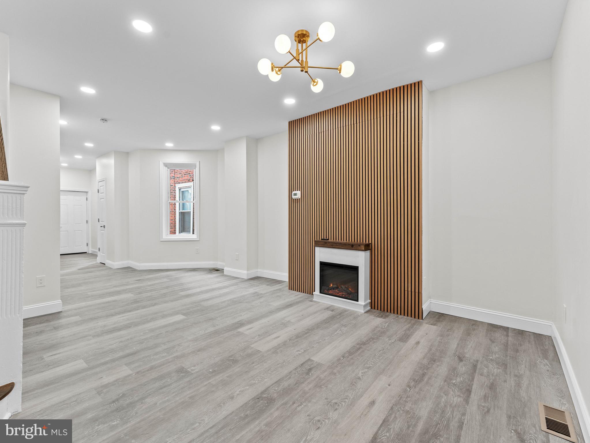 PHILADELPHIA (SOUTHWEST) - Residential