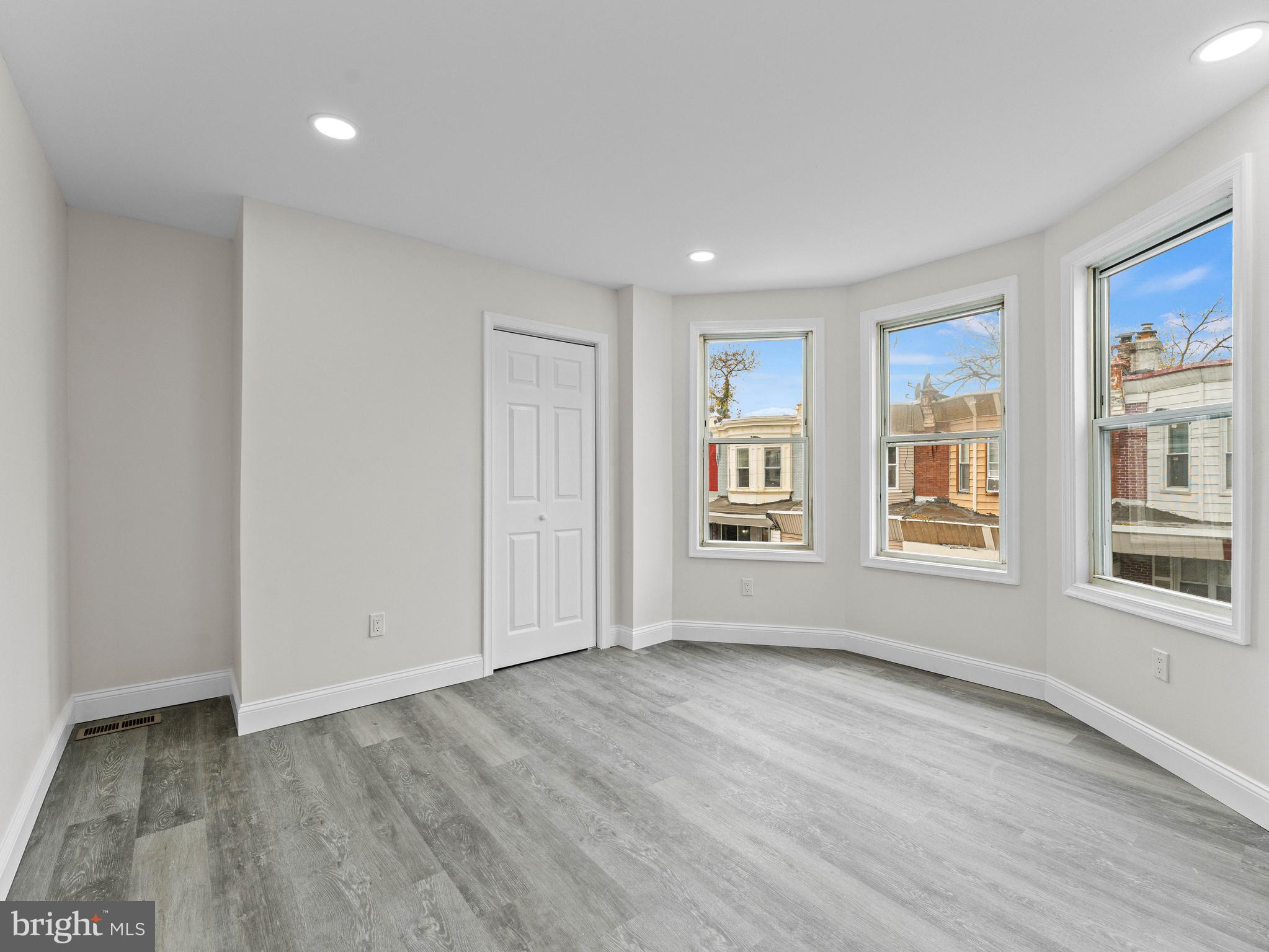 PHILADELPHIA (SOUTHWEST) - Residential