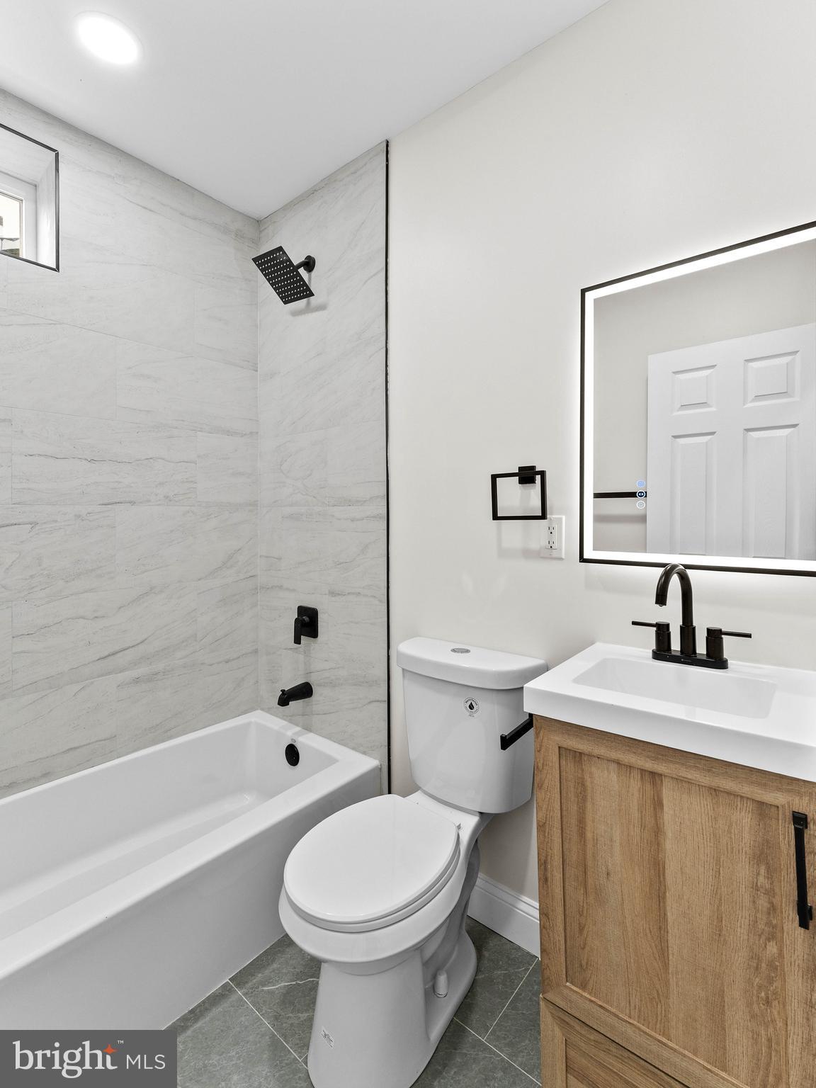 PHILADELPHIA (SOUTHWEST) - Residential