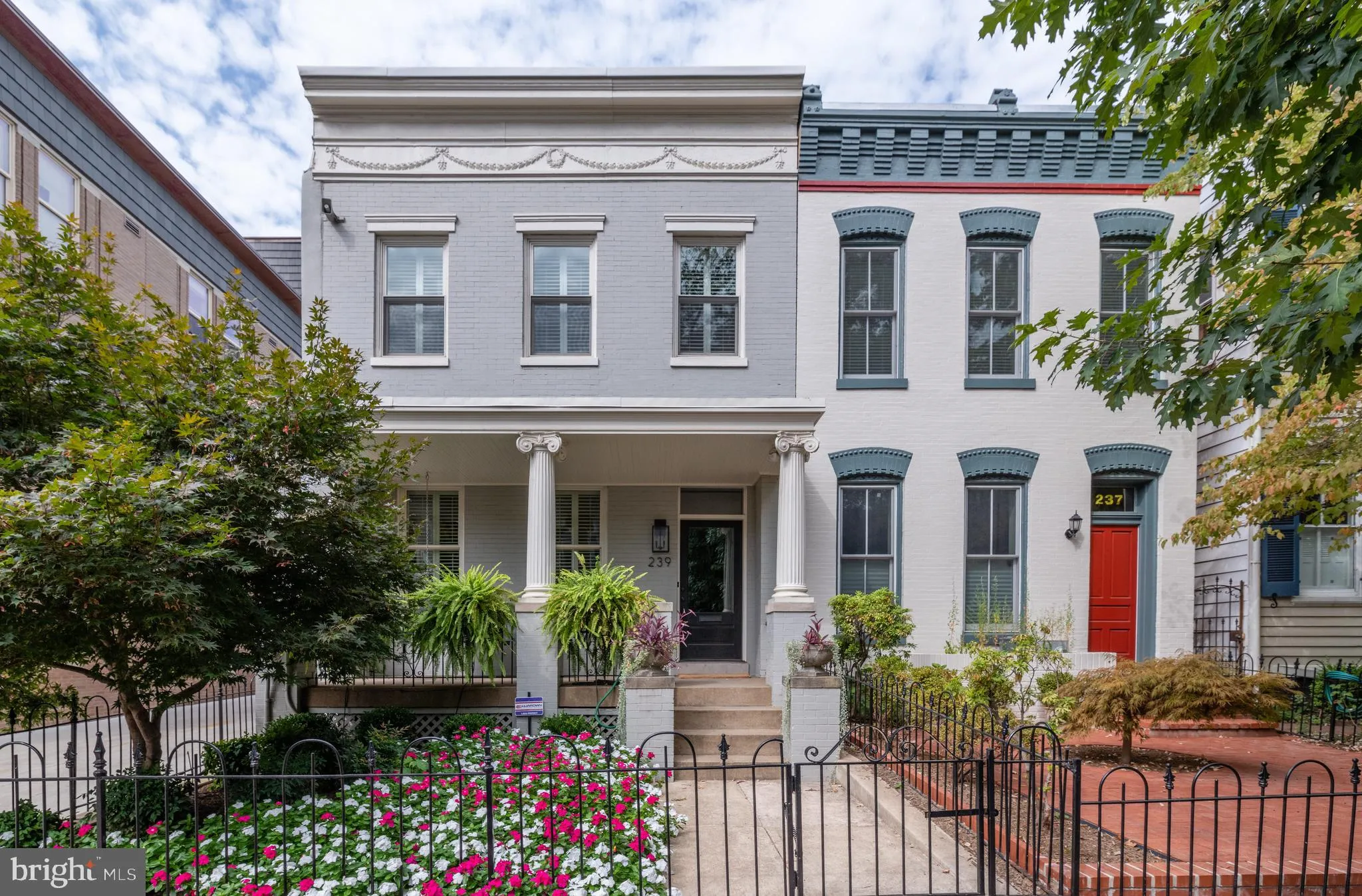 239 8th Street SE, Washington, DC 20003