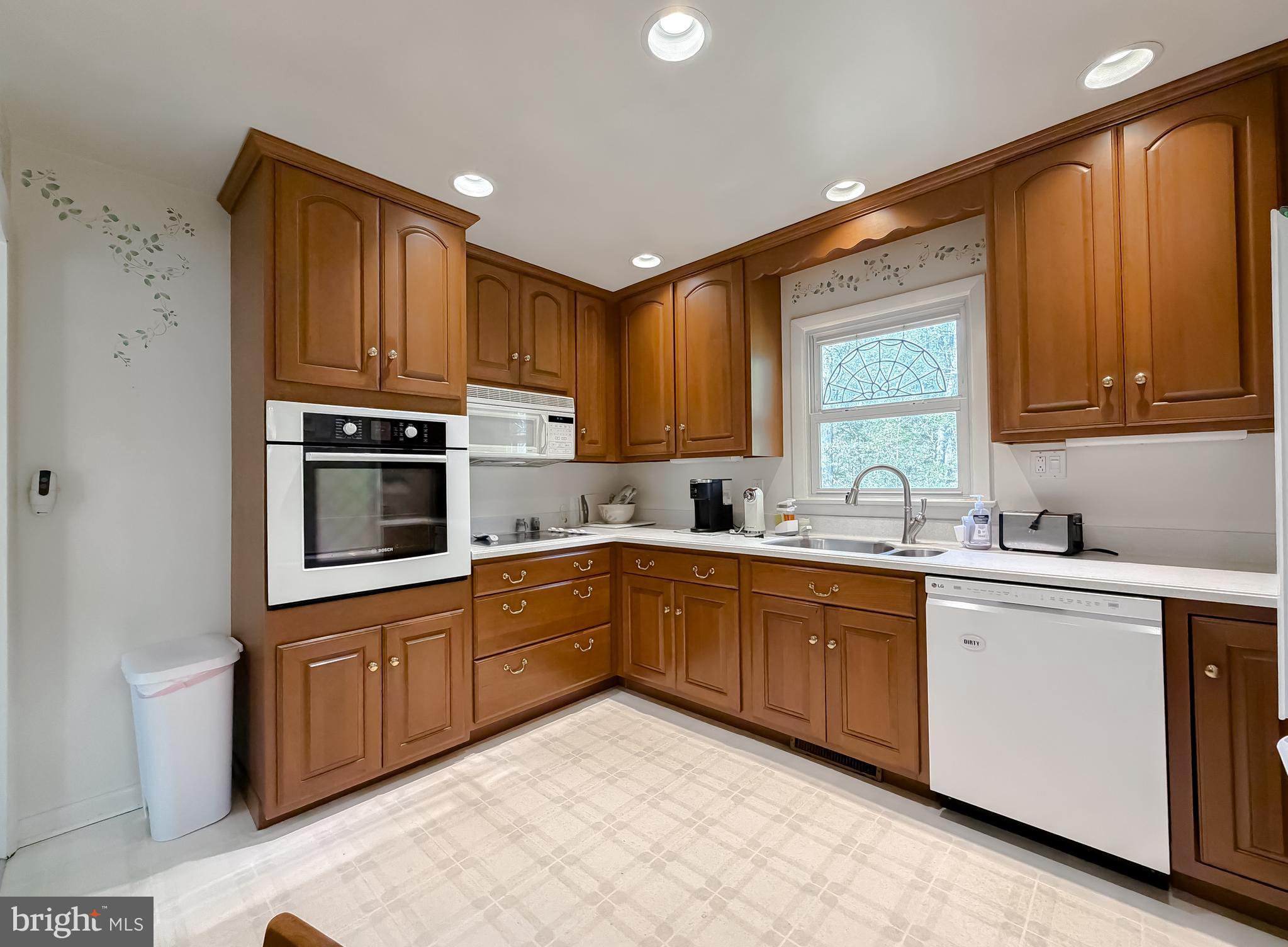 TOWN CREEK - Residential