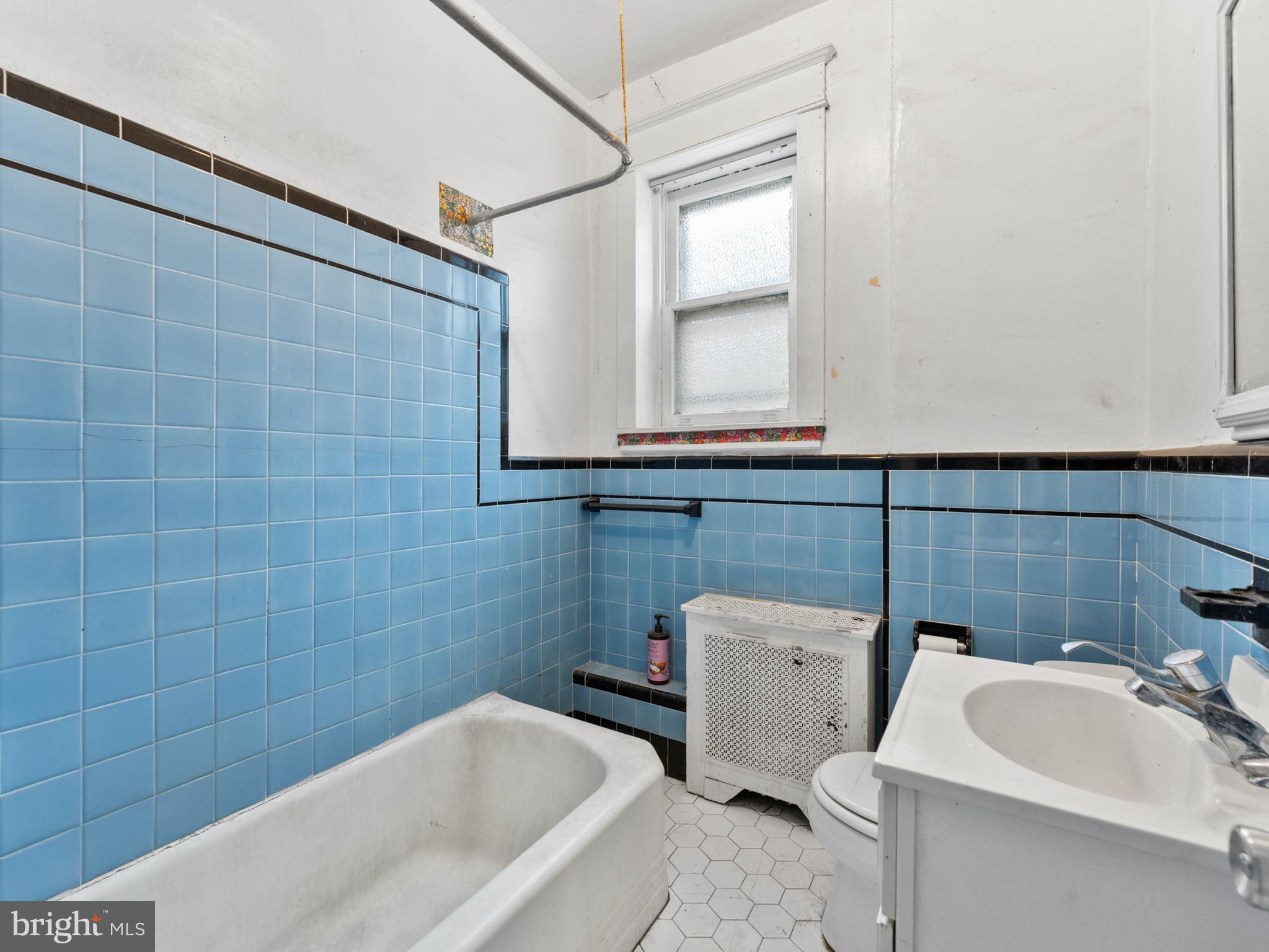 LOWER MOYAMENSING - Residential