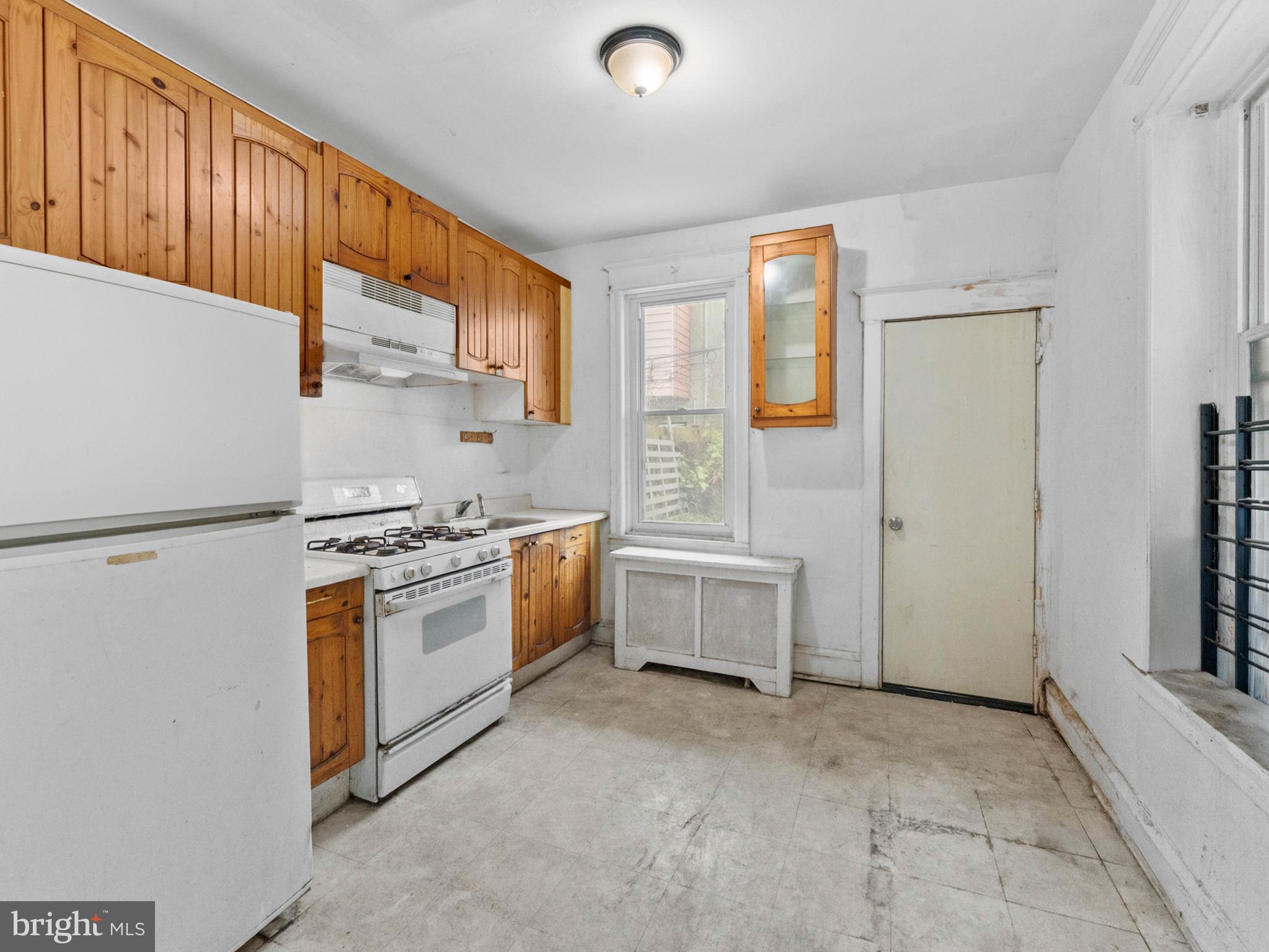 LOWER MOYAMENSING - Residential